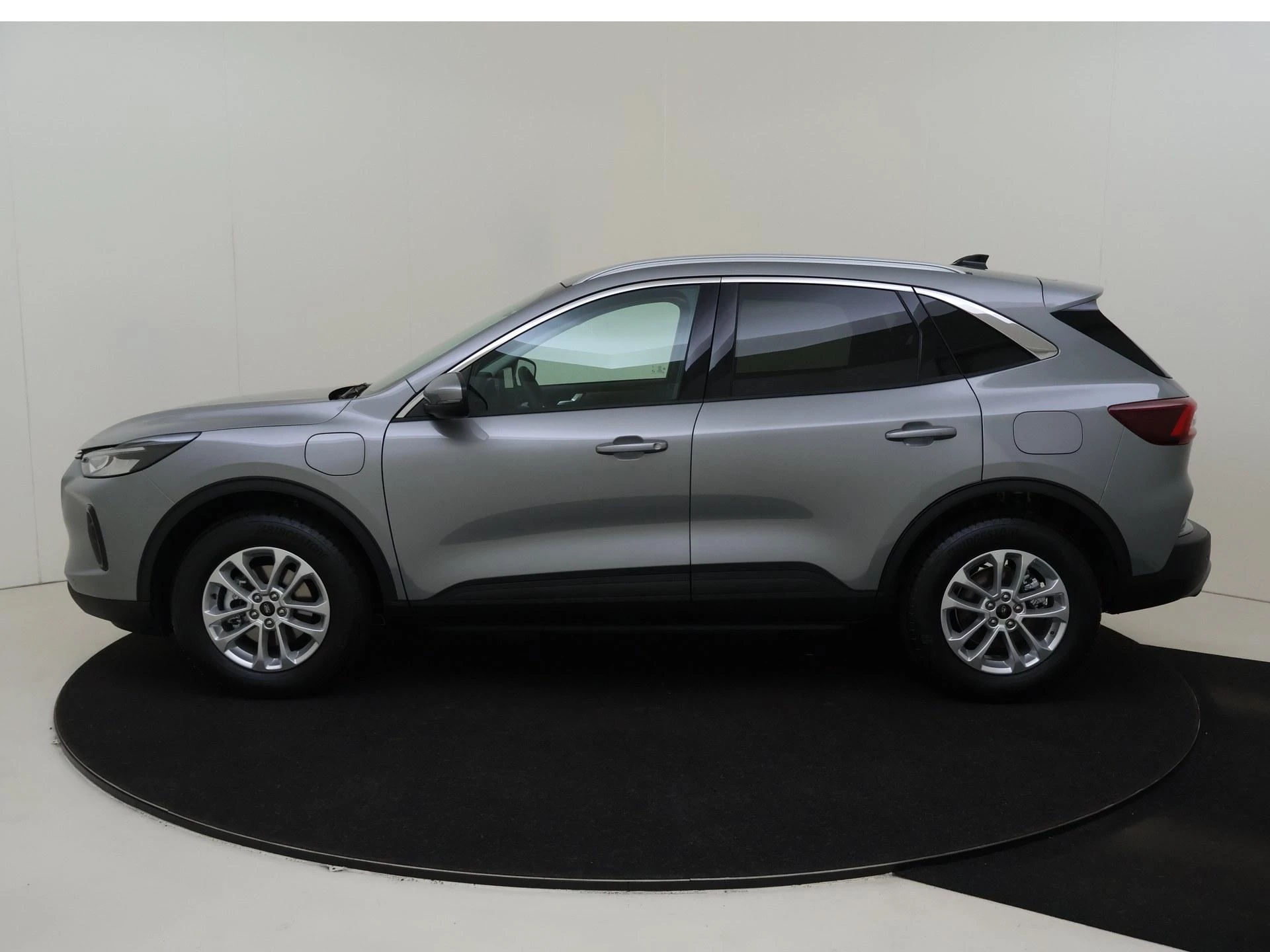 Ford Kuga met kenteken 09100 – autofoto 4