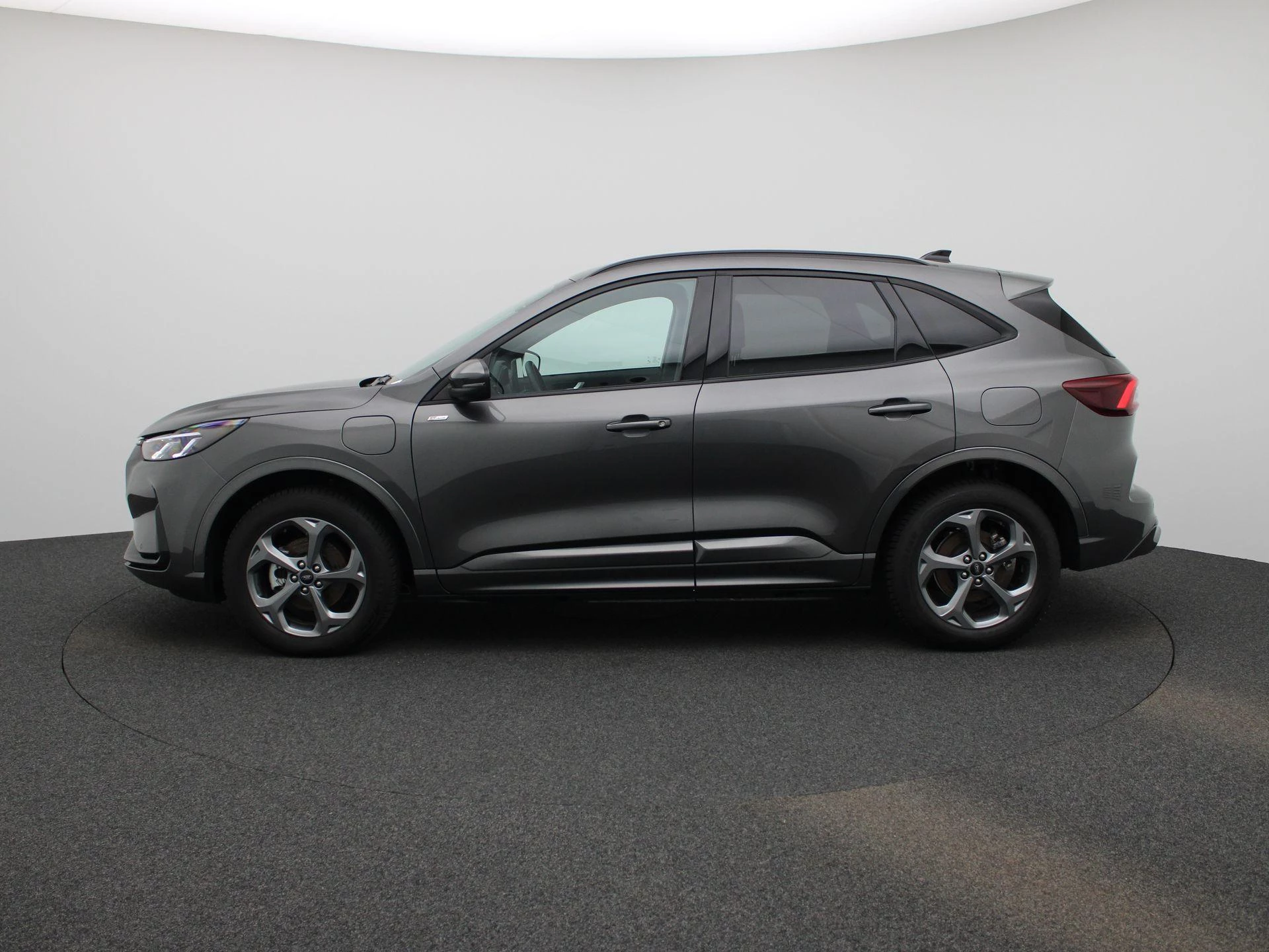 Ford Kuga met kenteken 09100 – autofoto 5
