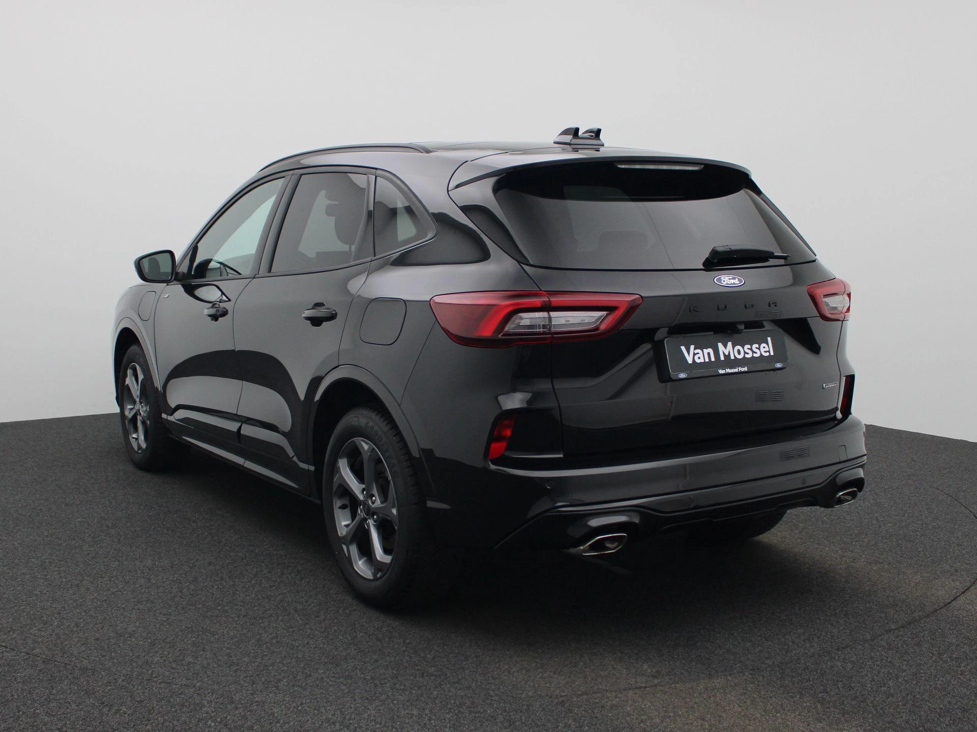 Ford Kuga met kenteken 10100 – autofoto 3