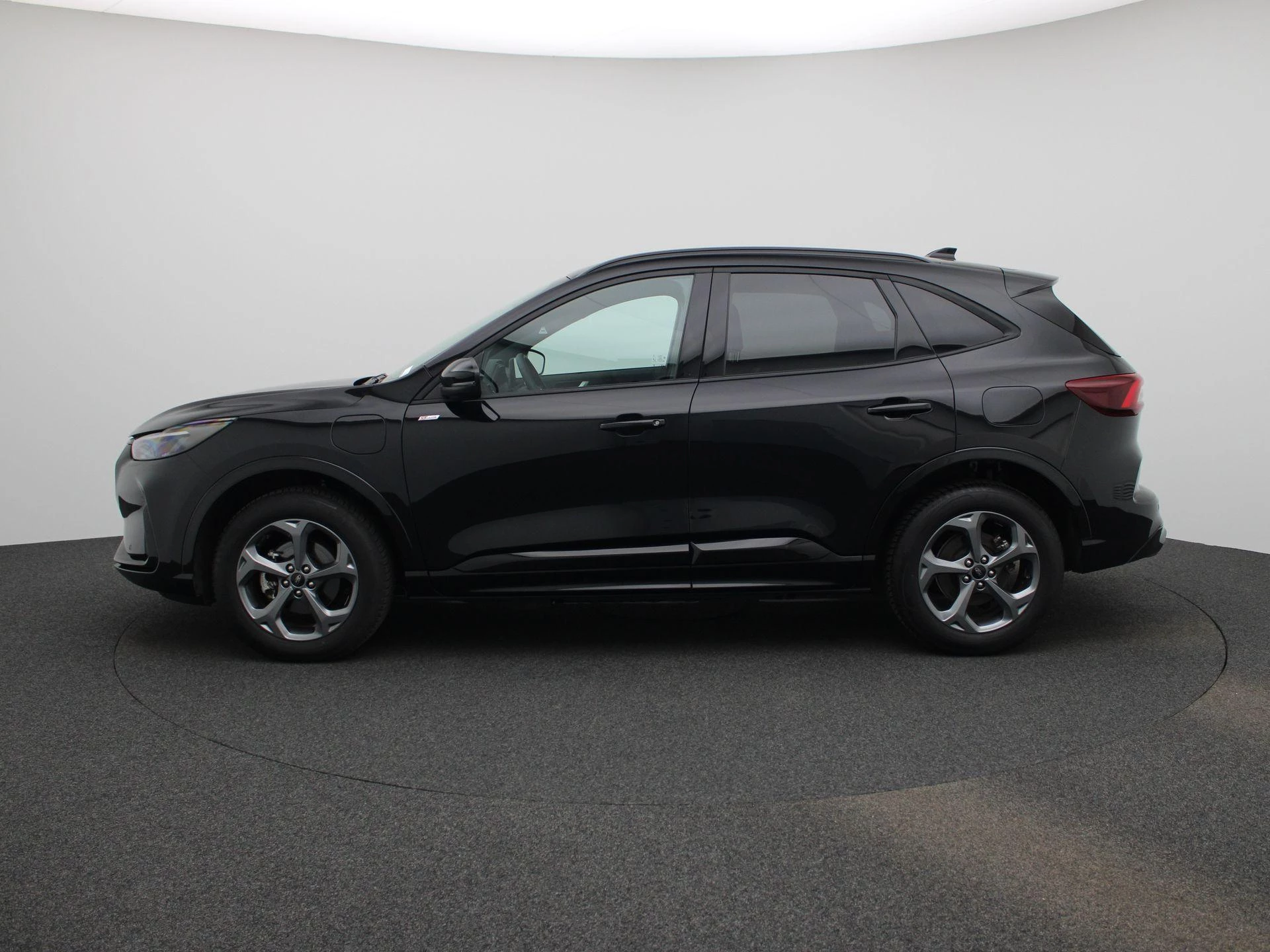 Ford Kuga met kenteken 10100 – autofoto 4