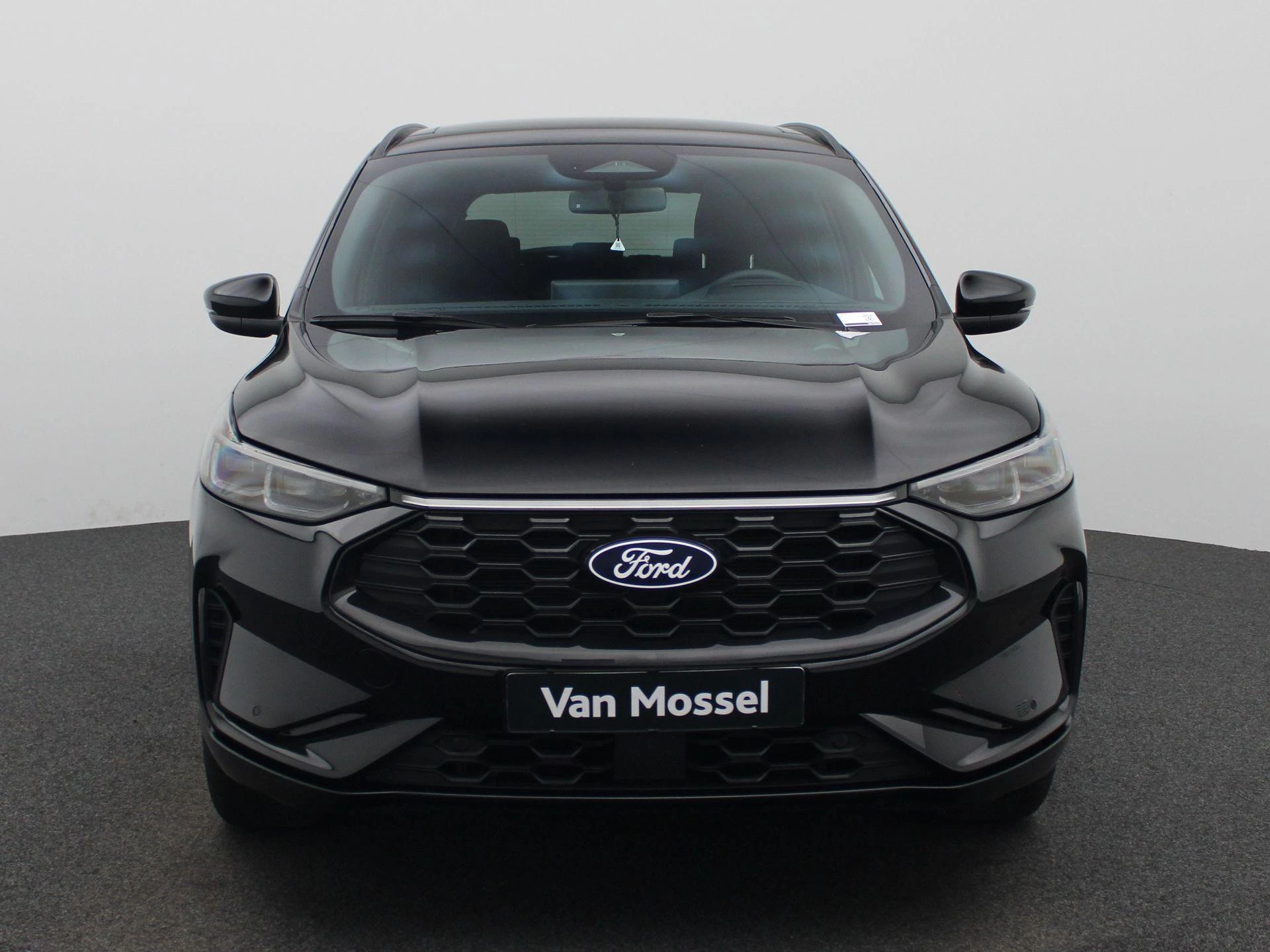 Ford Kuga met kenteken 10100 – autofoto 4