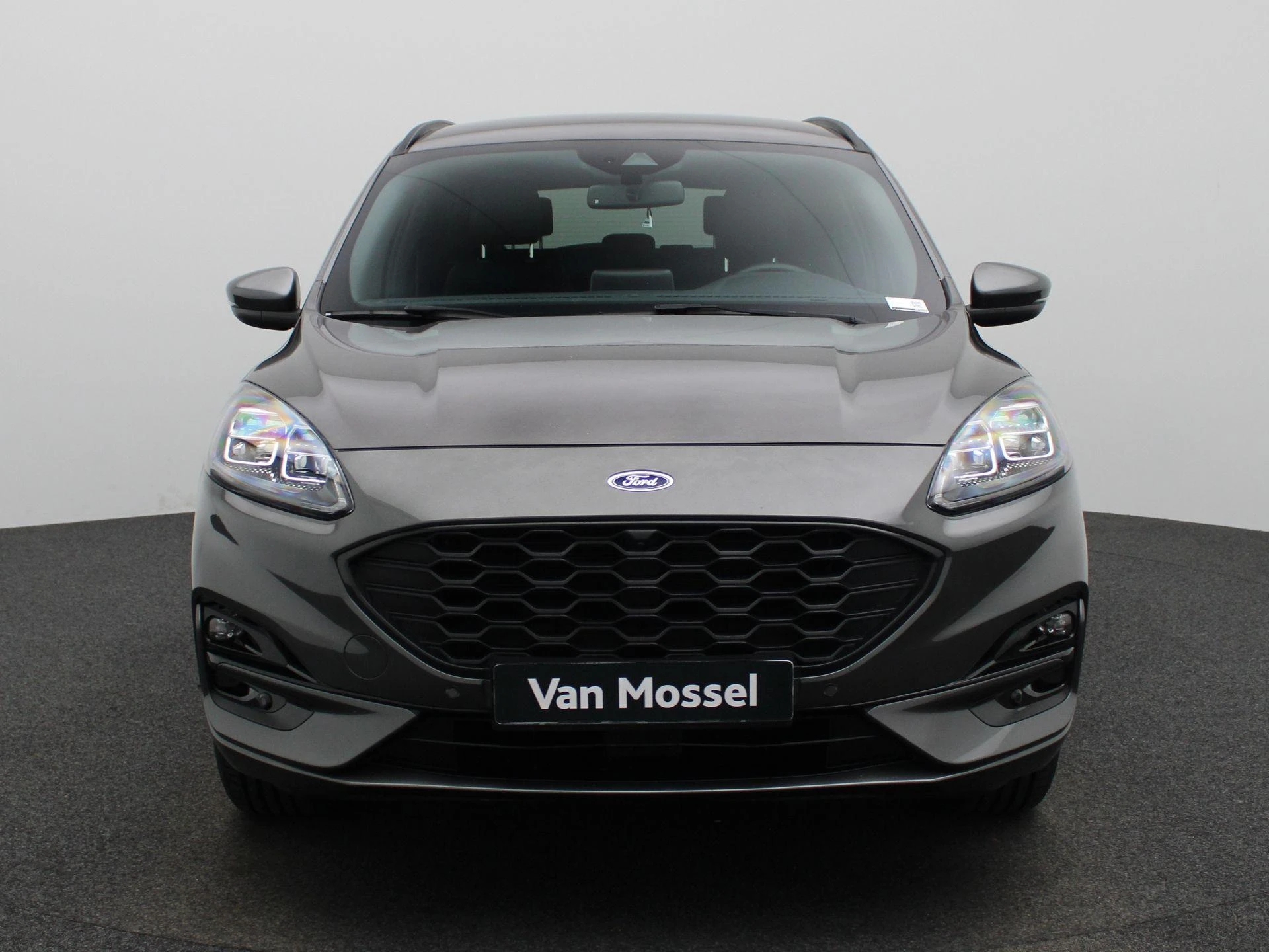 Ford Kuga met kenteken 10100 – autofoto 4