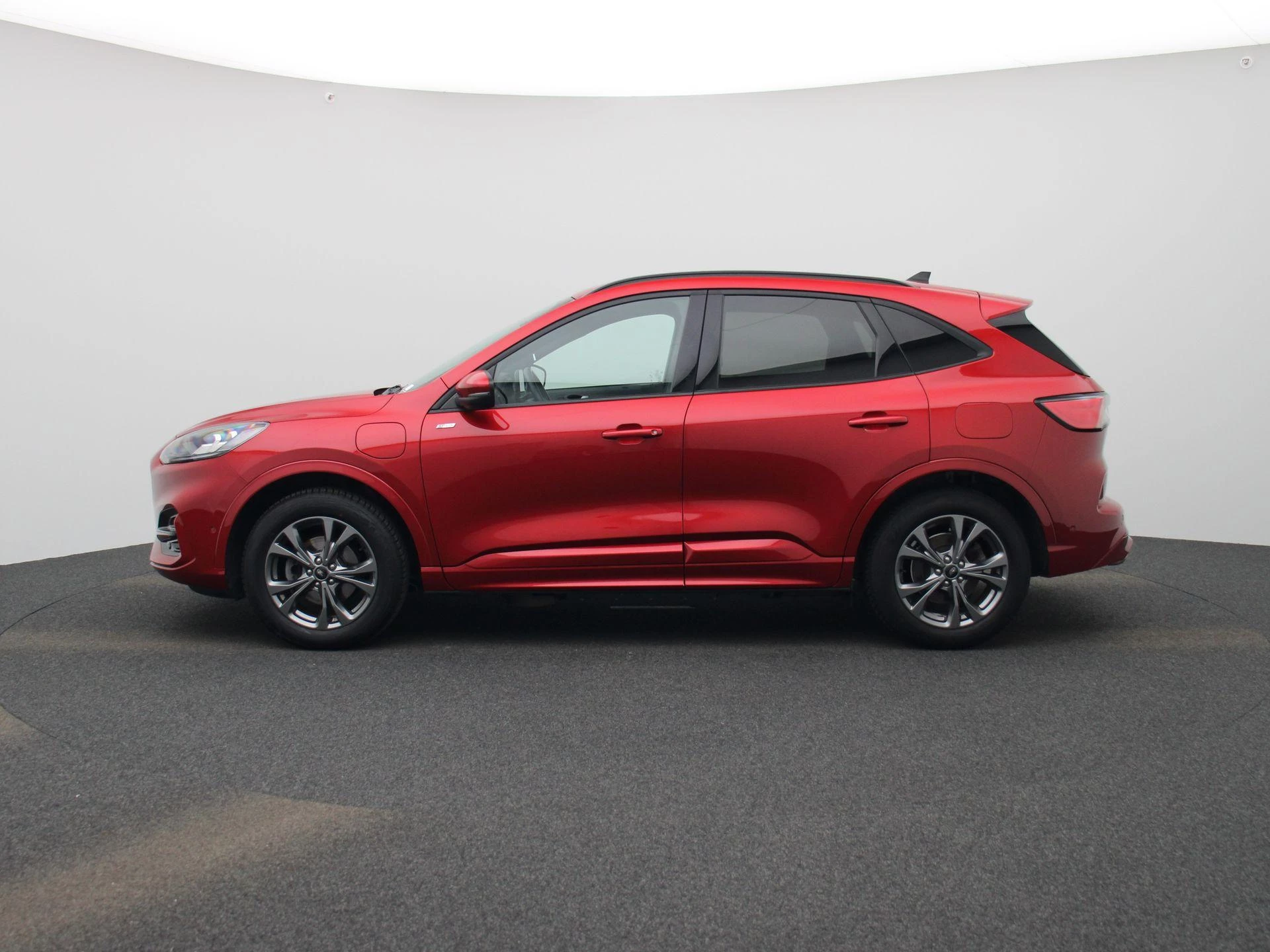 Ford Kuga met kenteken 10100 – autofoto 5