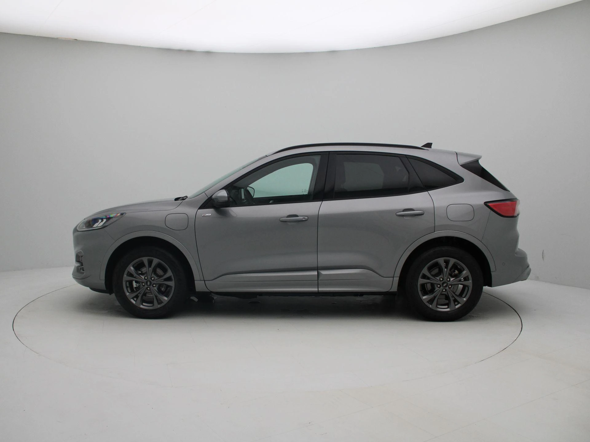 Ford Kuga met kenteken 10100 – autofoto 5