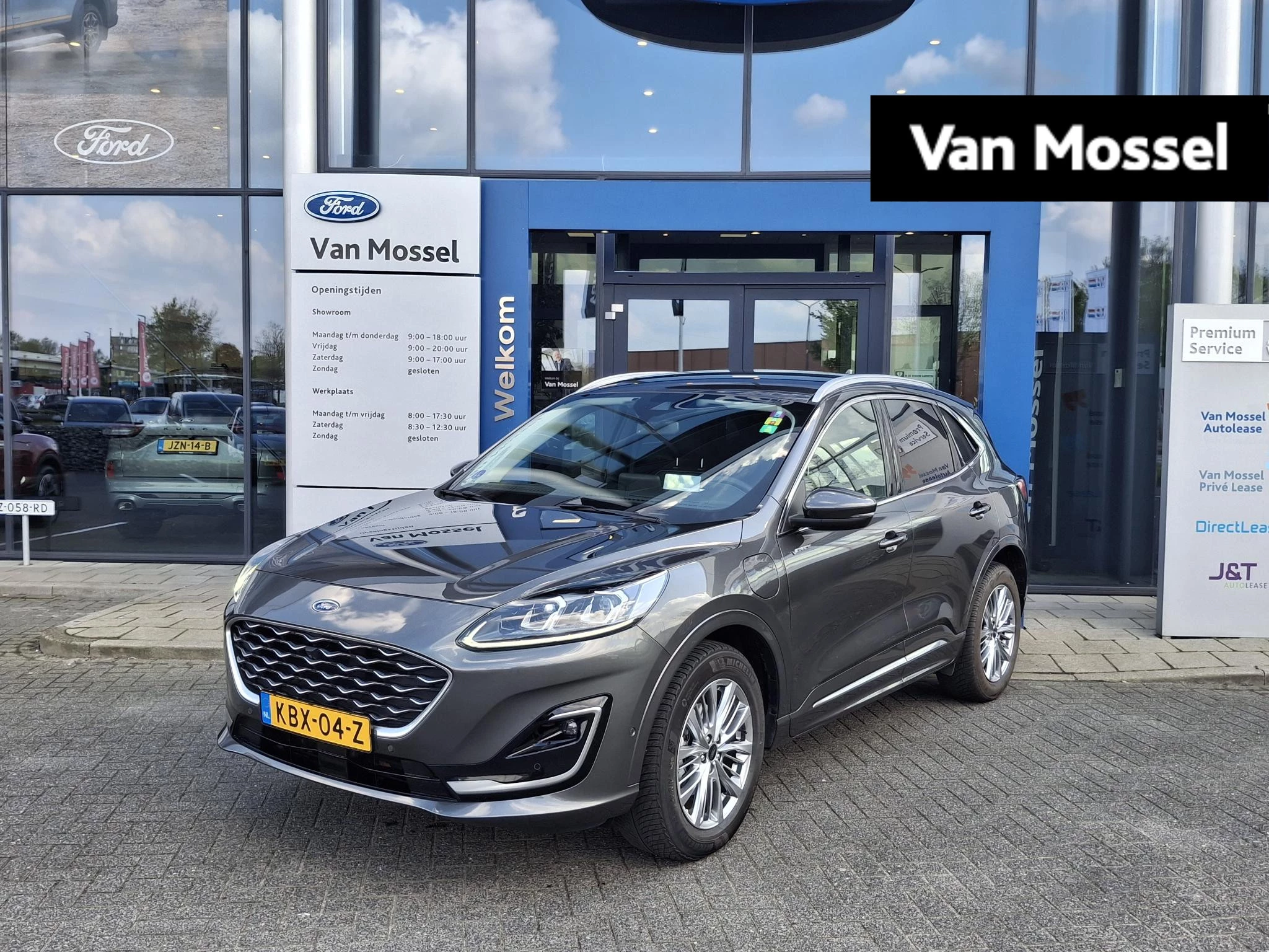 Ford Kuga met kenteken 14100 – autofoto 2