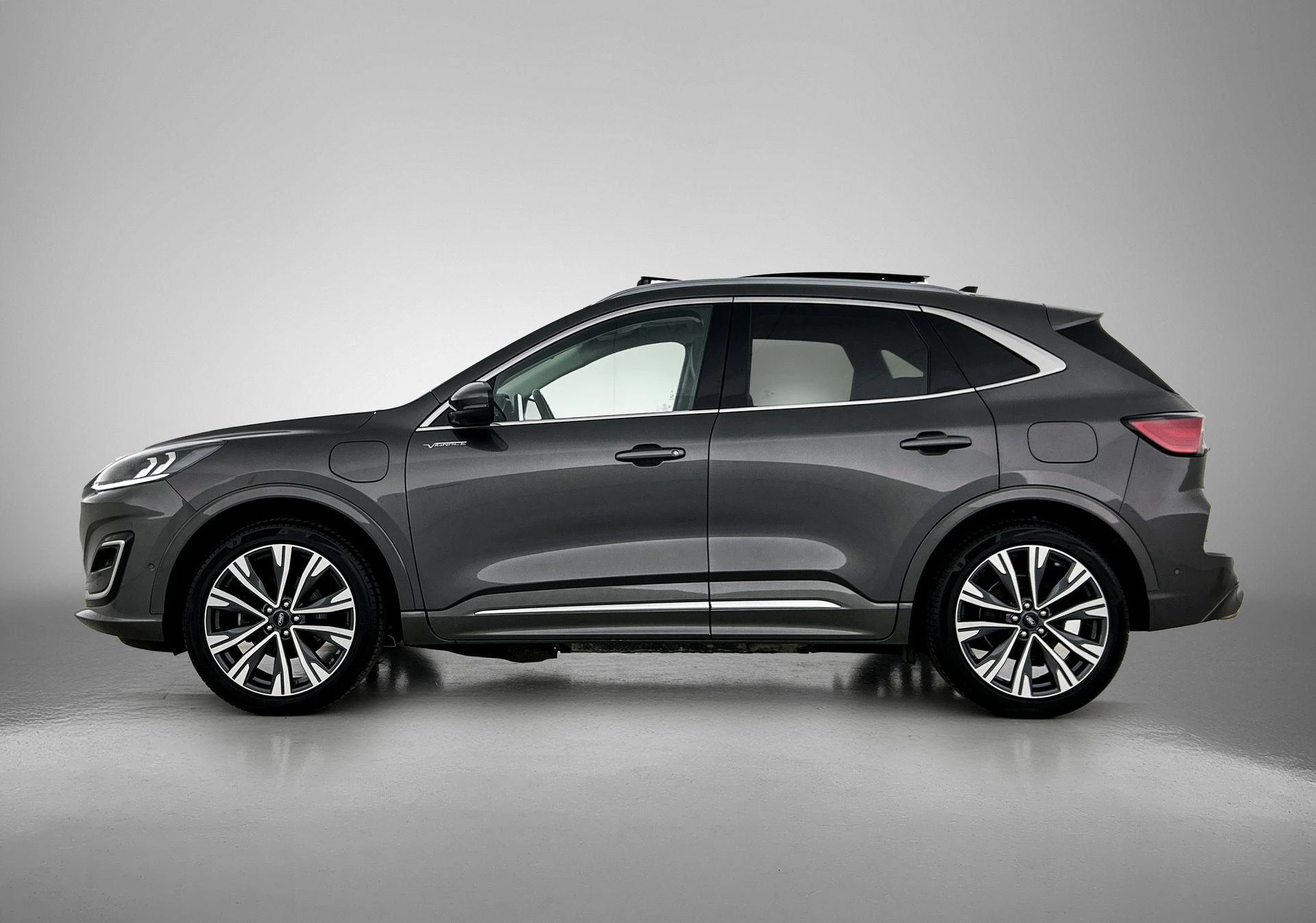 Ford Kuga met kenteken 14100 – autofoto 4