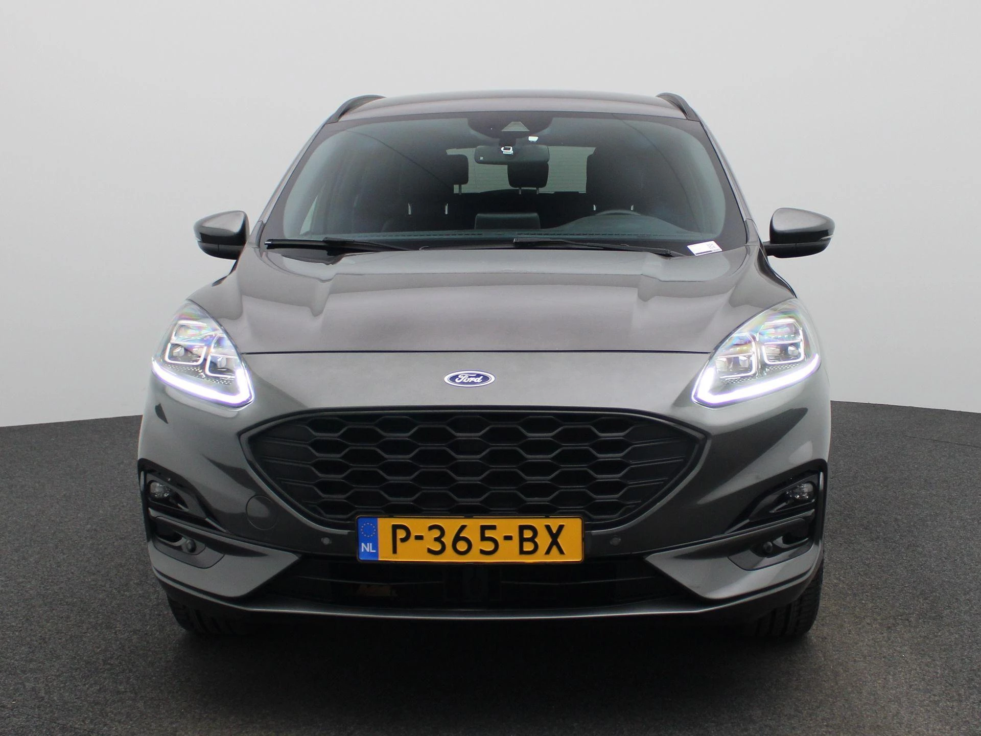 Ford Kuga met kenteken 14100 – autofoto 4
