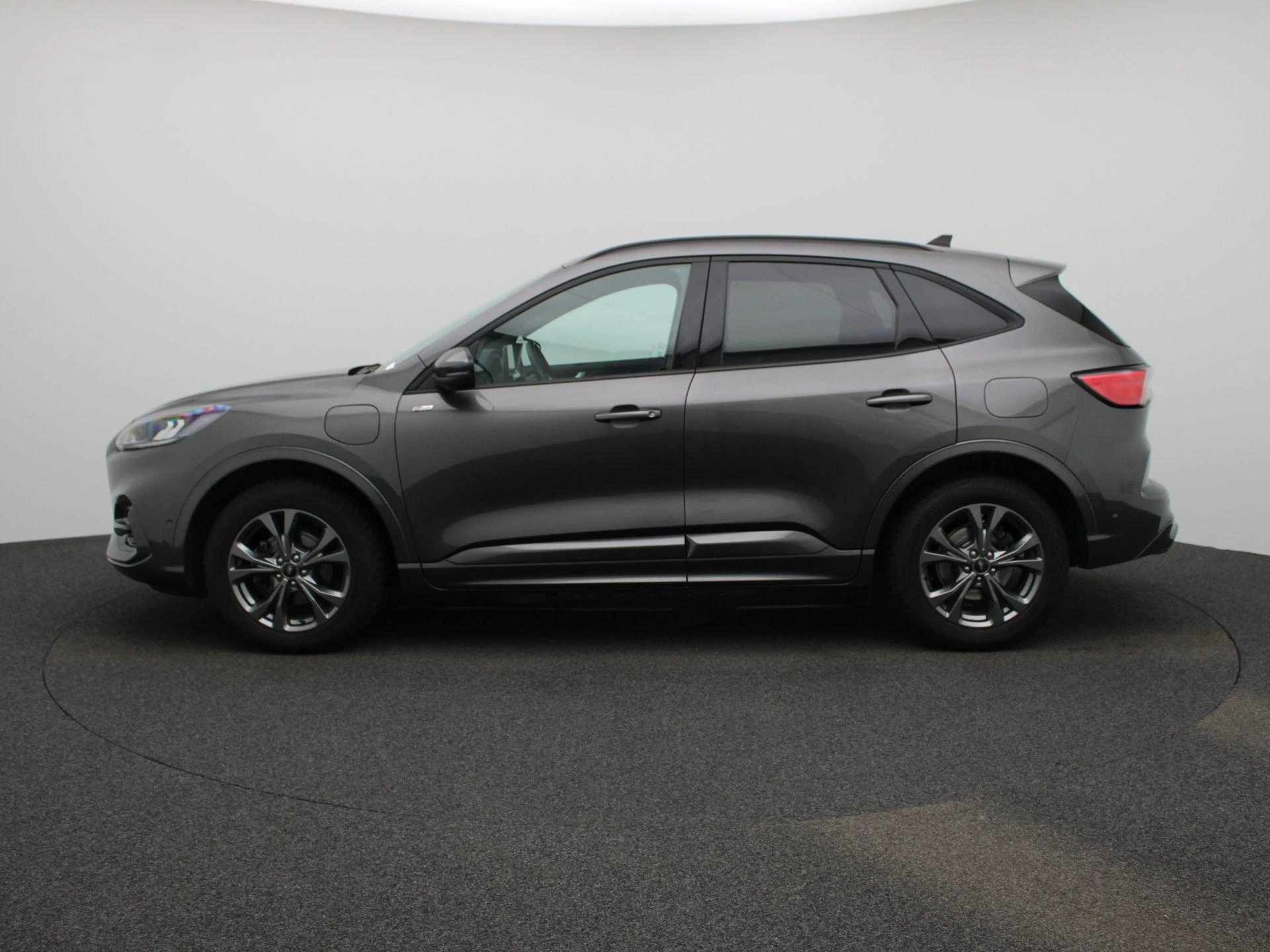 Ford Kuga met kenteken 14100 – autofoto 5