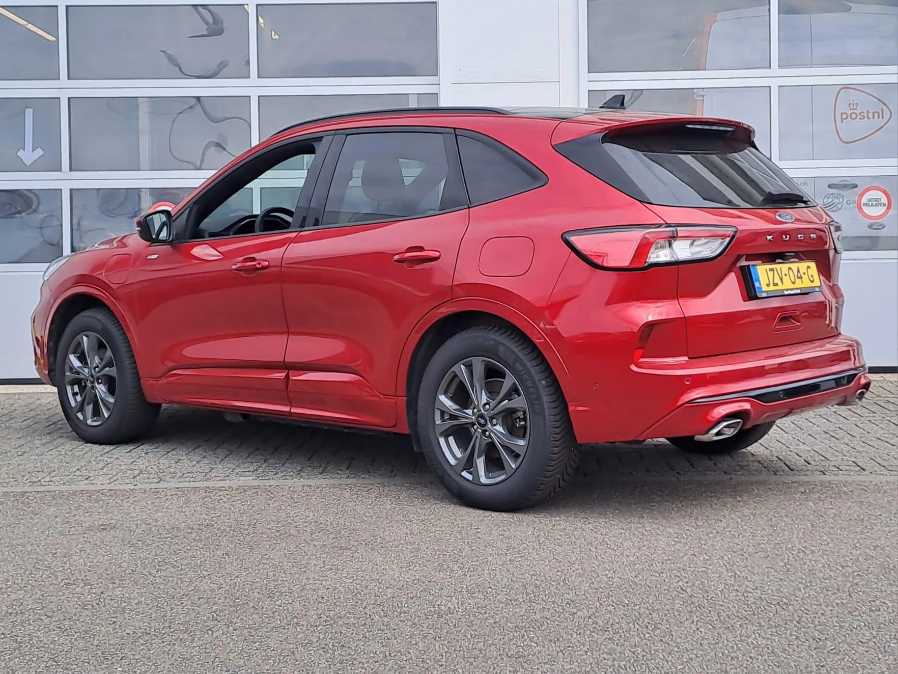 Ford Kuga met kenteken 14100 – autofoto 5