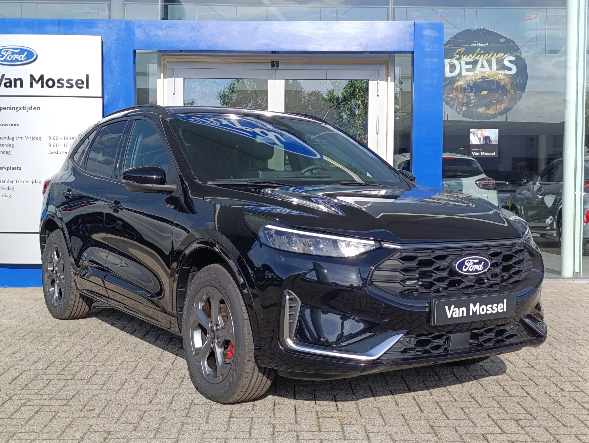 Ford Kuga met kenteken 28100 – autofoto 4