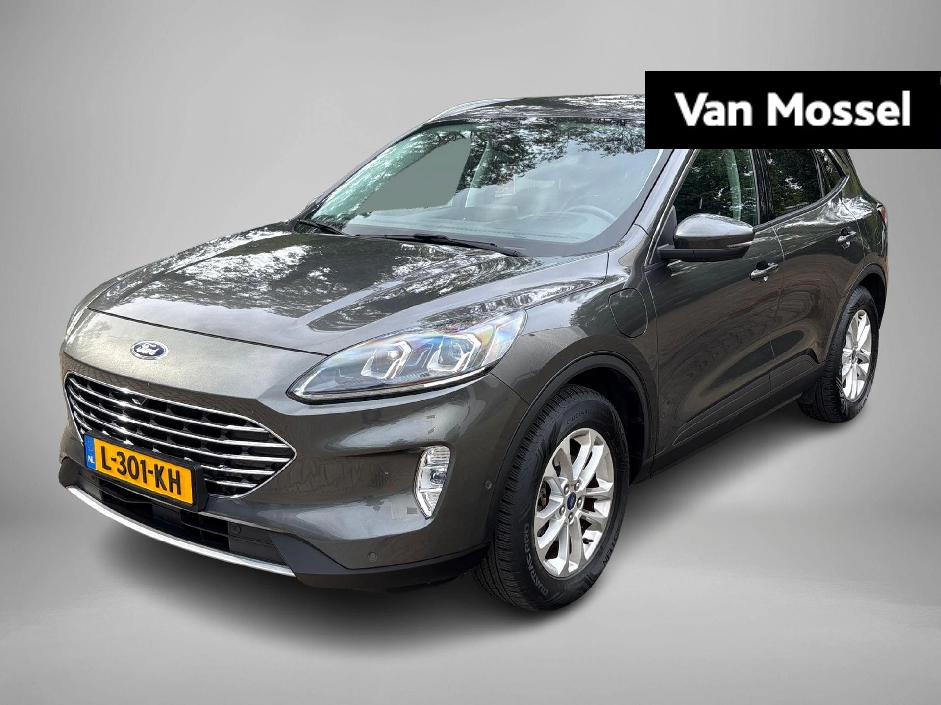 Ford Kuga met kenteken 56 – autofoto 2