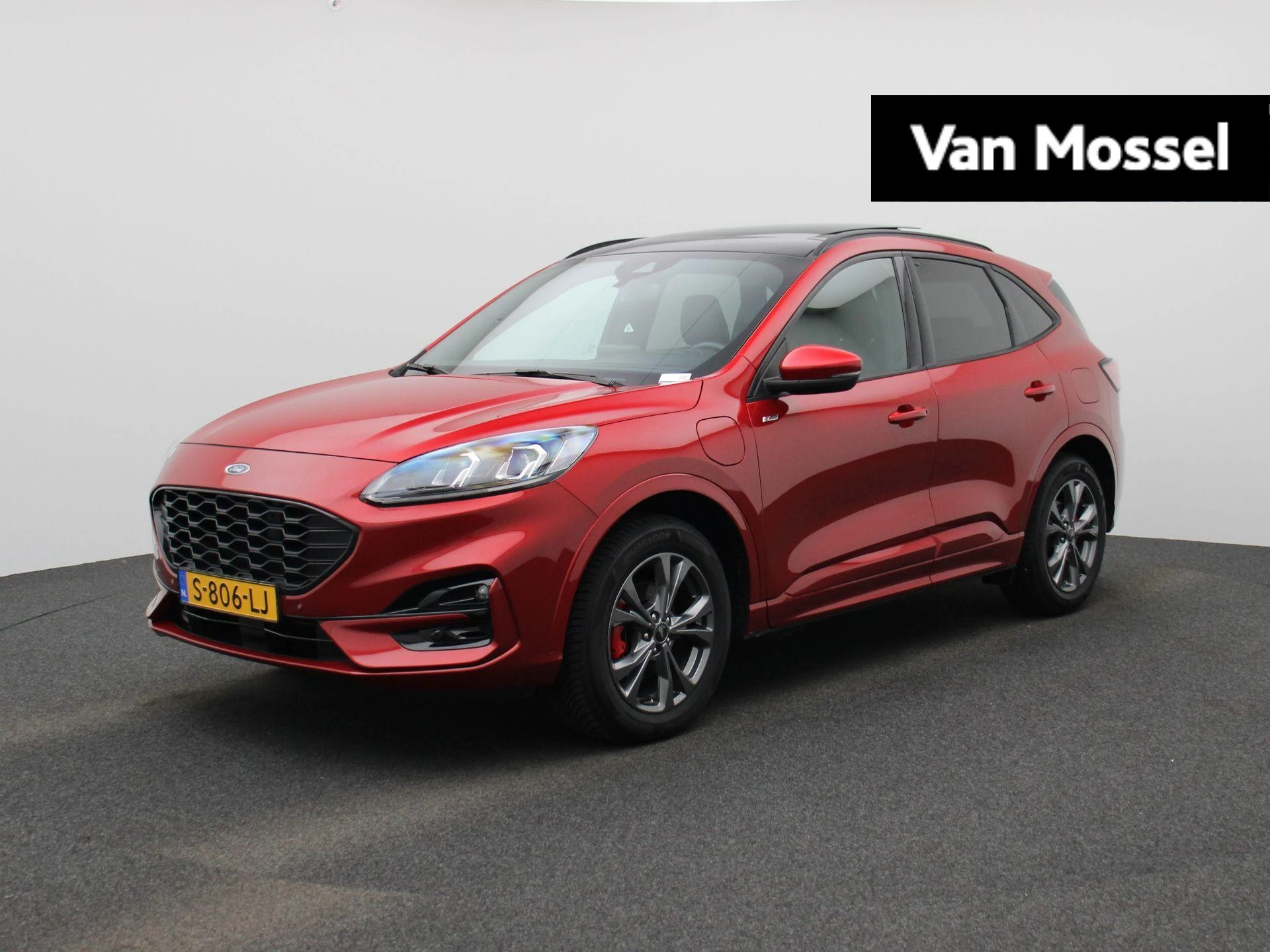 Ford Kuga met kenteken 56 – autofoto 2