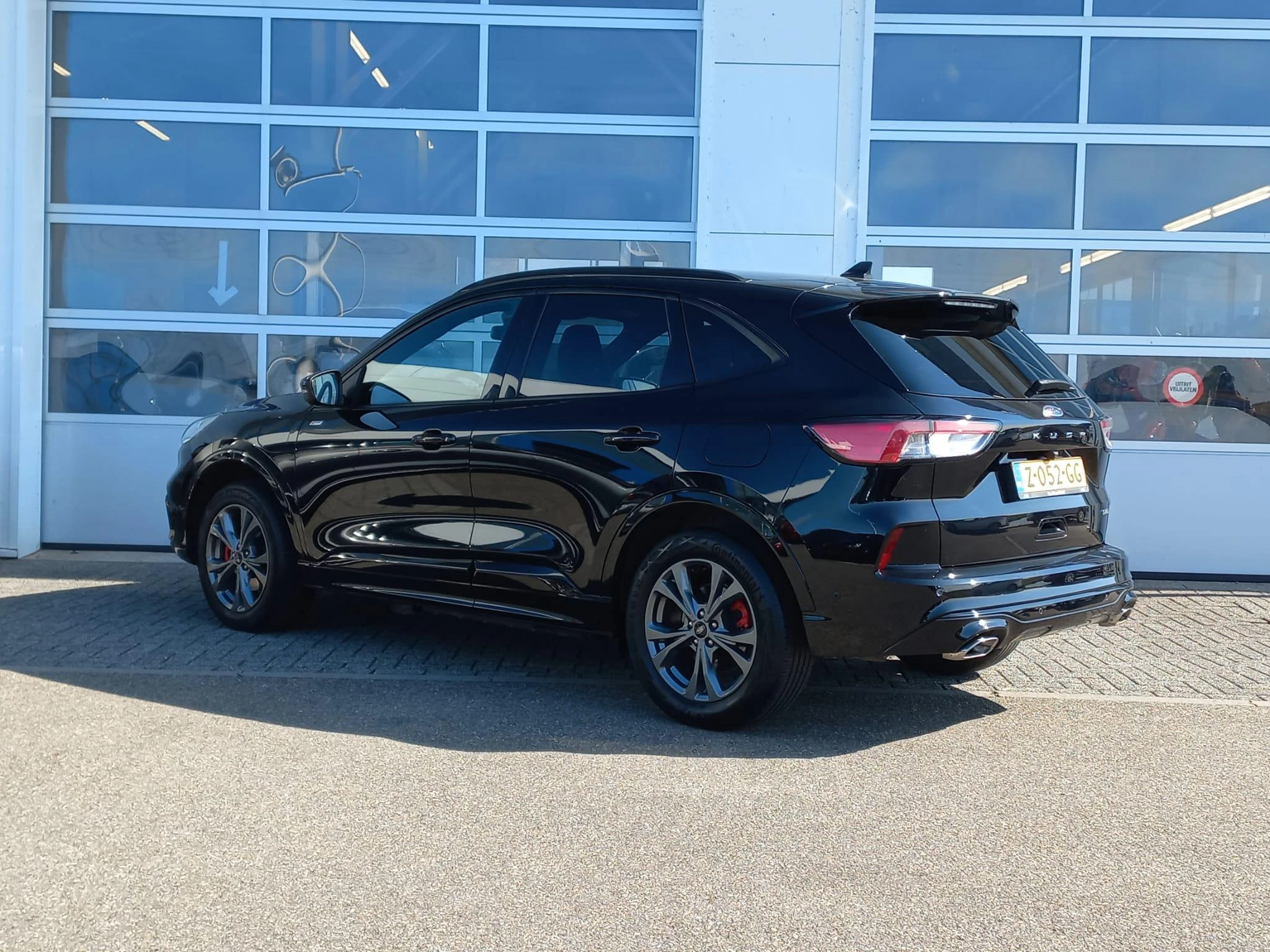 Ford Kuga met kenteken 56 – autofoto 4