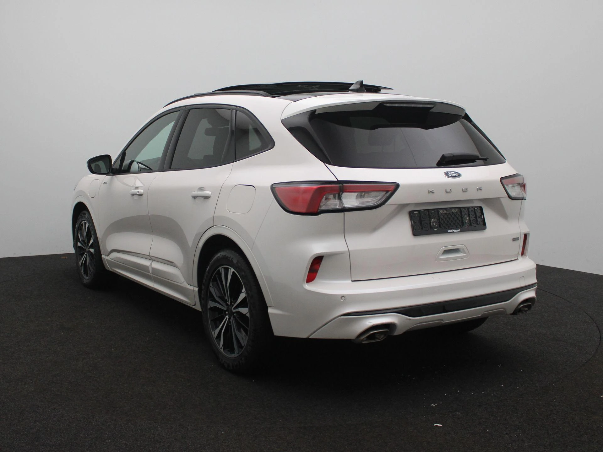 Ford Kuga met kenteken 56 – autofoto 4