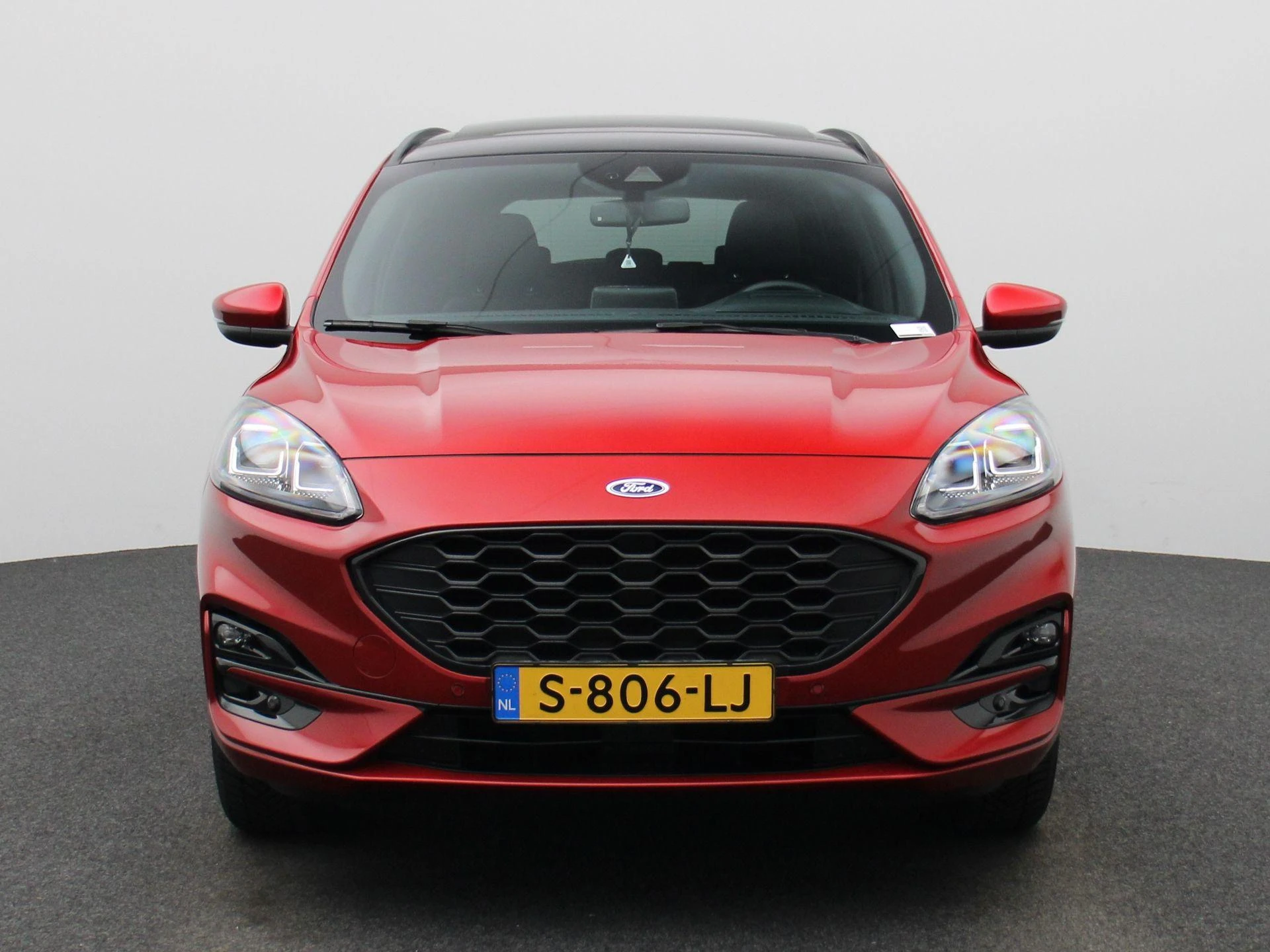 Ford Kuga met kenteken 56 – autofoto 4