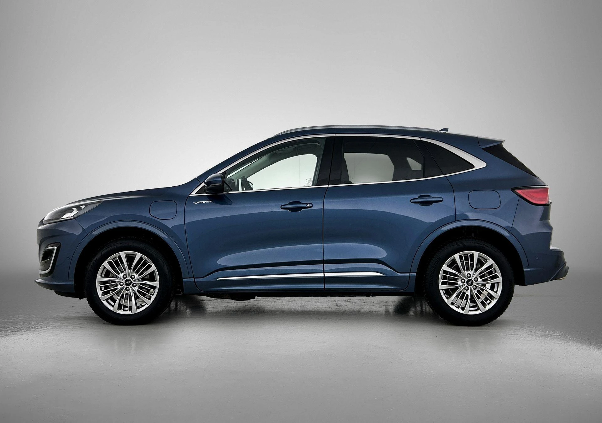 Ford Kuga met kenteken 56 – autofoto 4