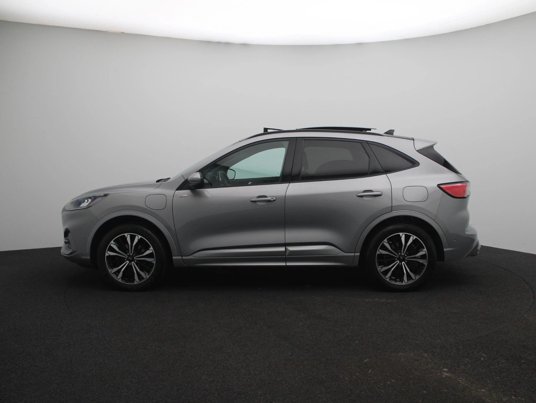 Ford Kuga met kenteken 56 – autofoto 5
