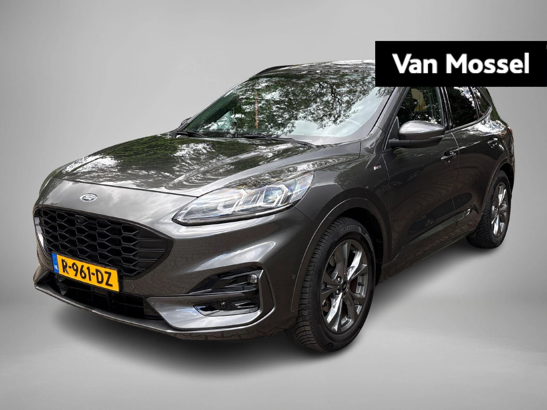 Ford Kuga met kenteken 67100 – autofoto 2