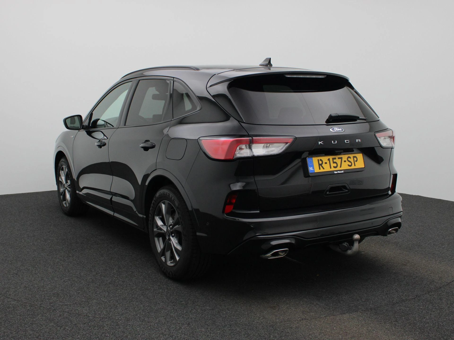 Ford Kuga met kenteken 67100 – autofoto 4
