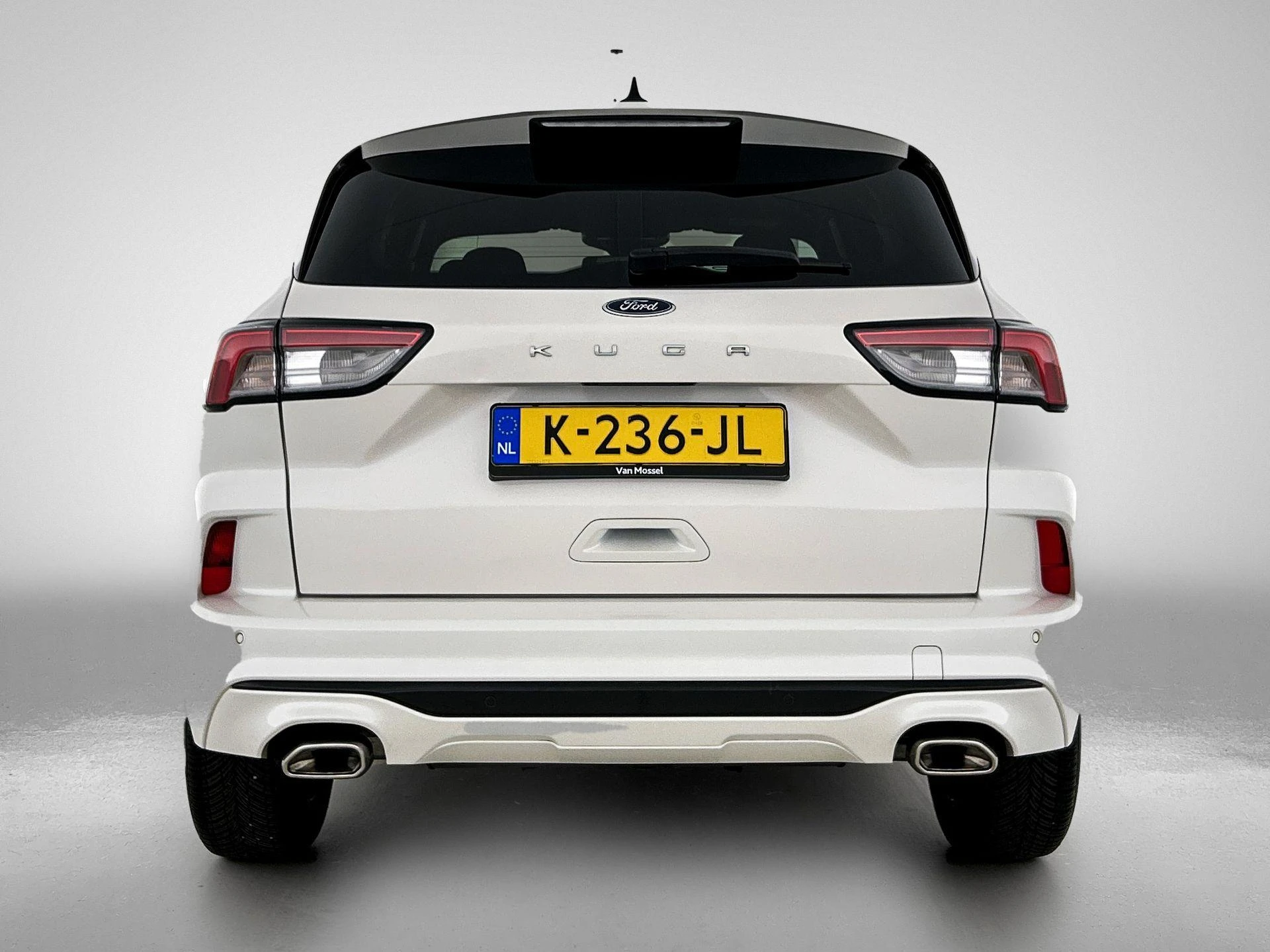Ford Kuga met kenteken 67100 – autofoto 5