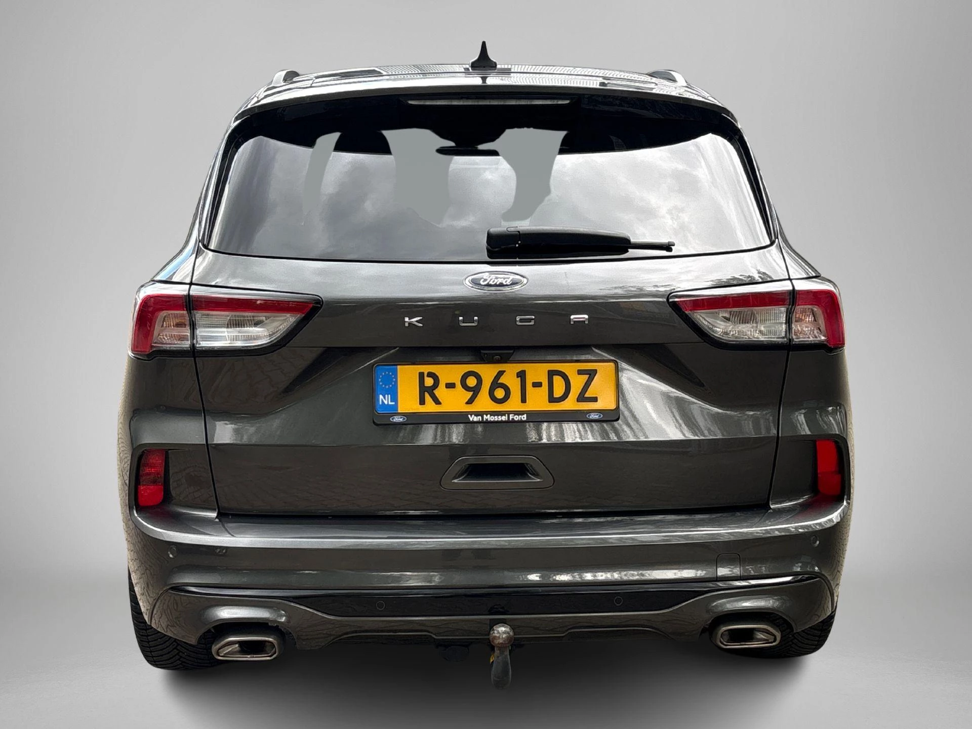 Ford Kuga met kenteken 67100 – autofoto 5