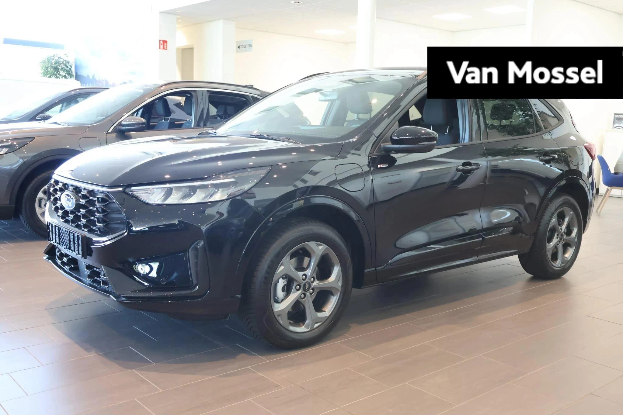 Ford Kuga met kenteken 68 – autofoto 2