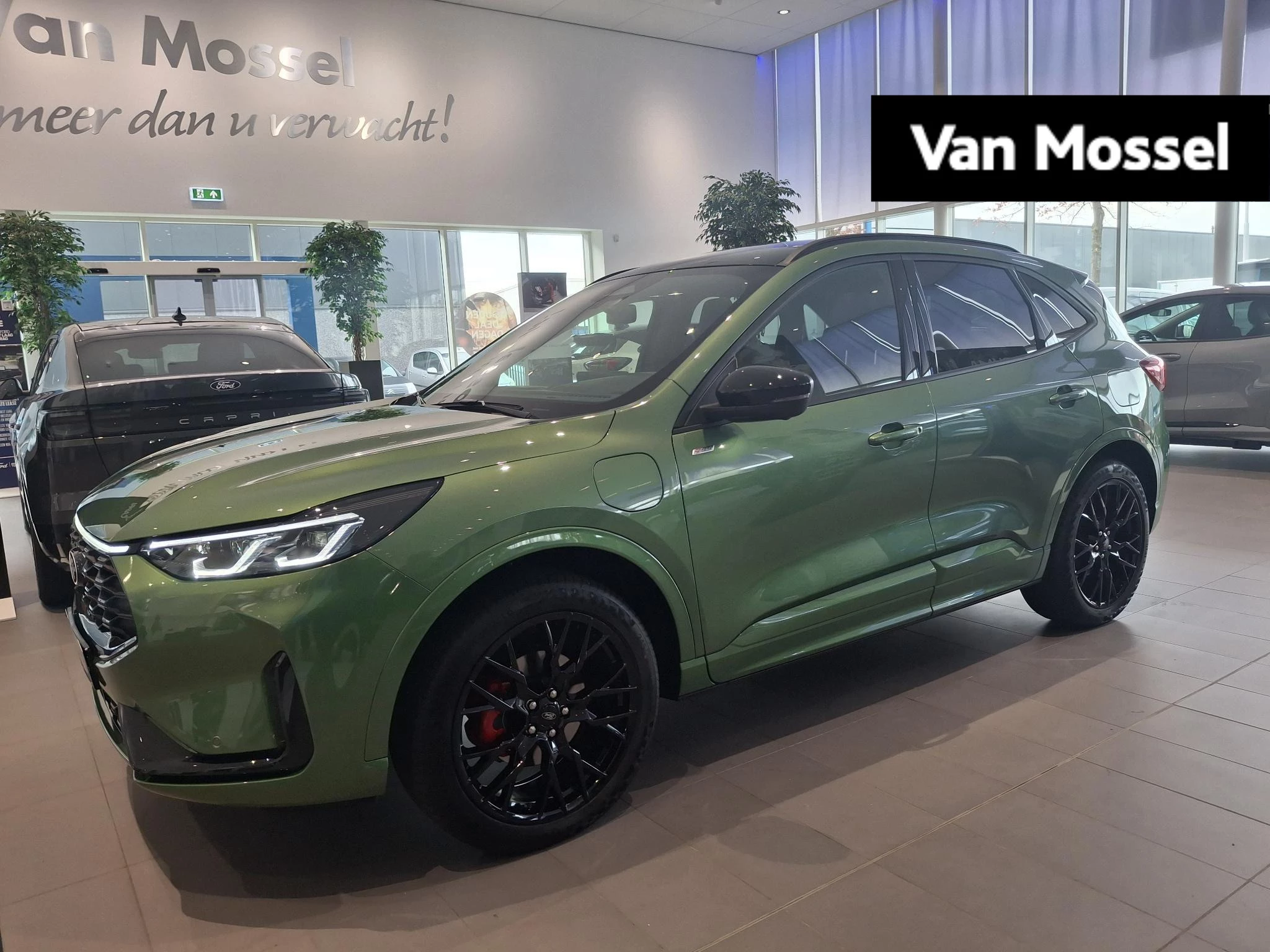 Ford Kuga met kenteken 68 – autofoto 2