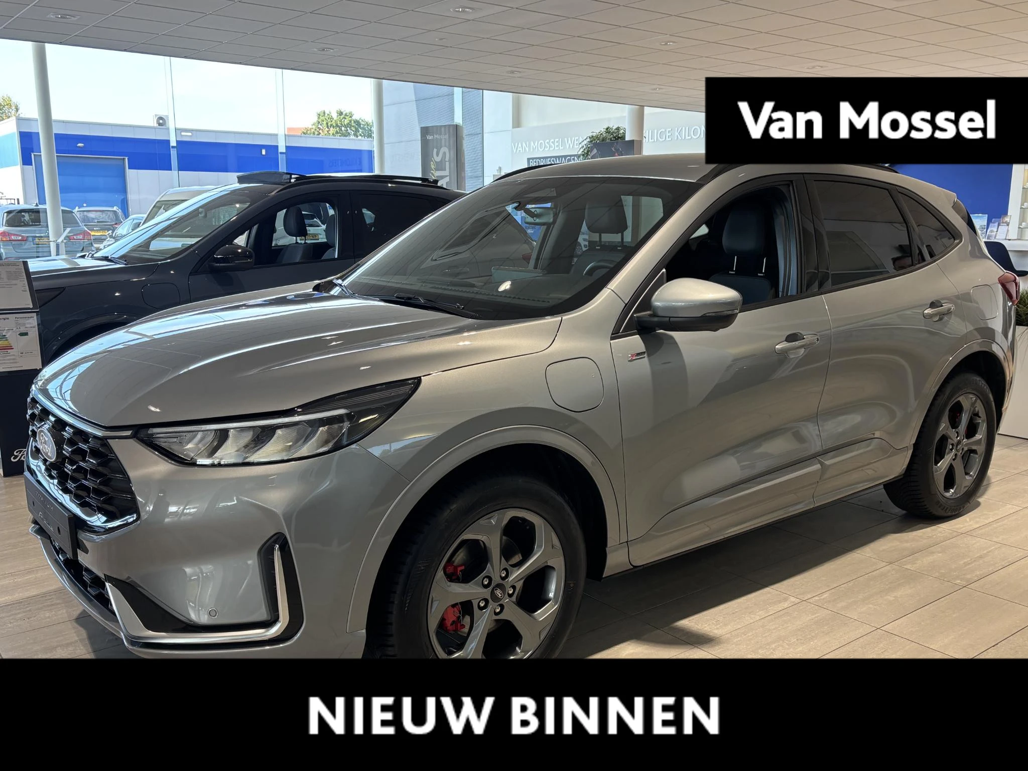 Ford Kuga met kenteken 68 – autofoto 2