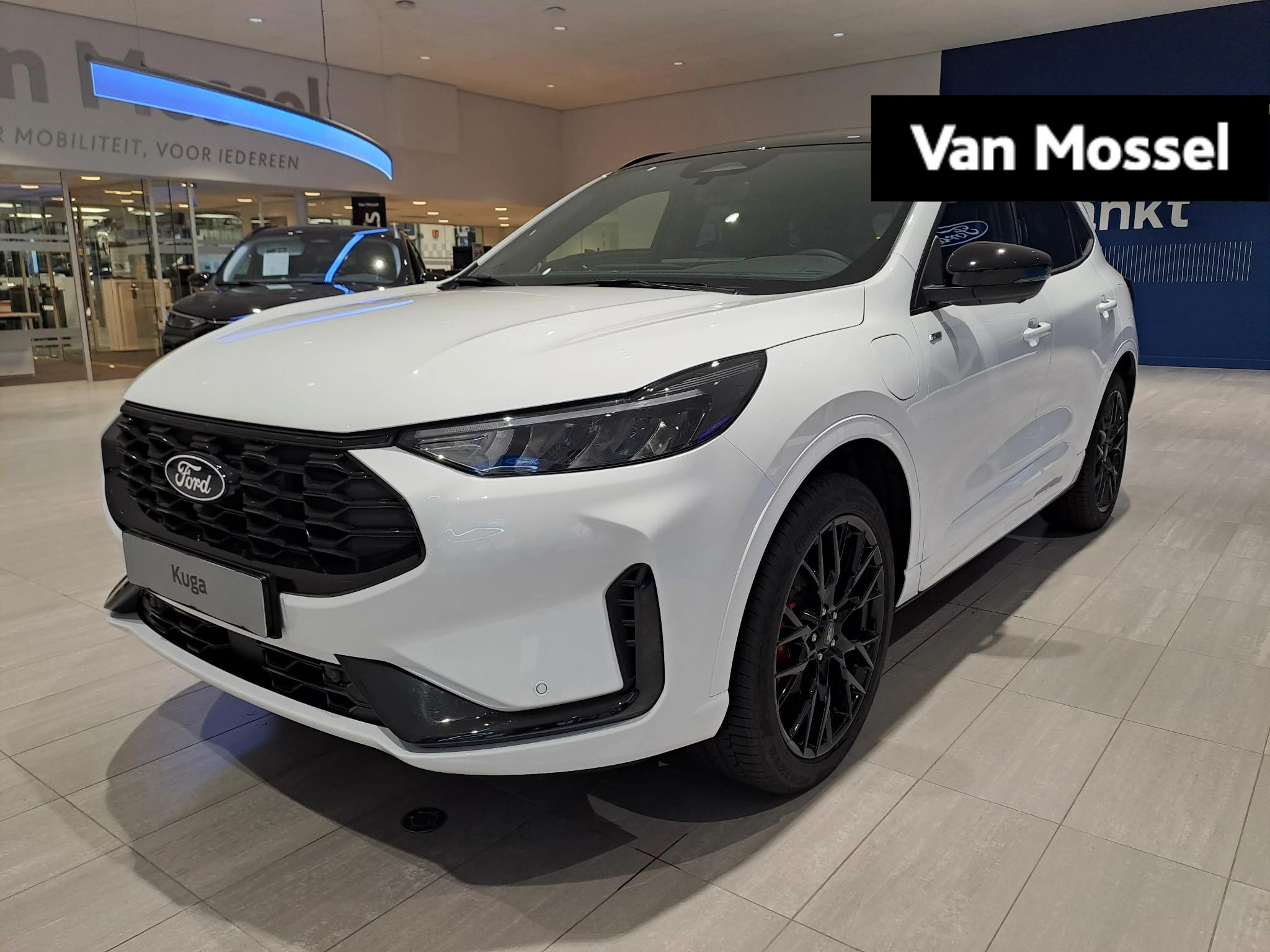 Ford Kuga met kenteken 68 – autofoto 2