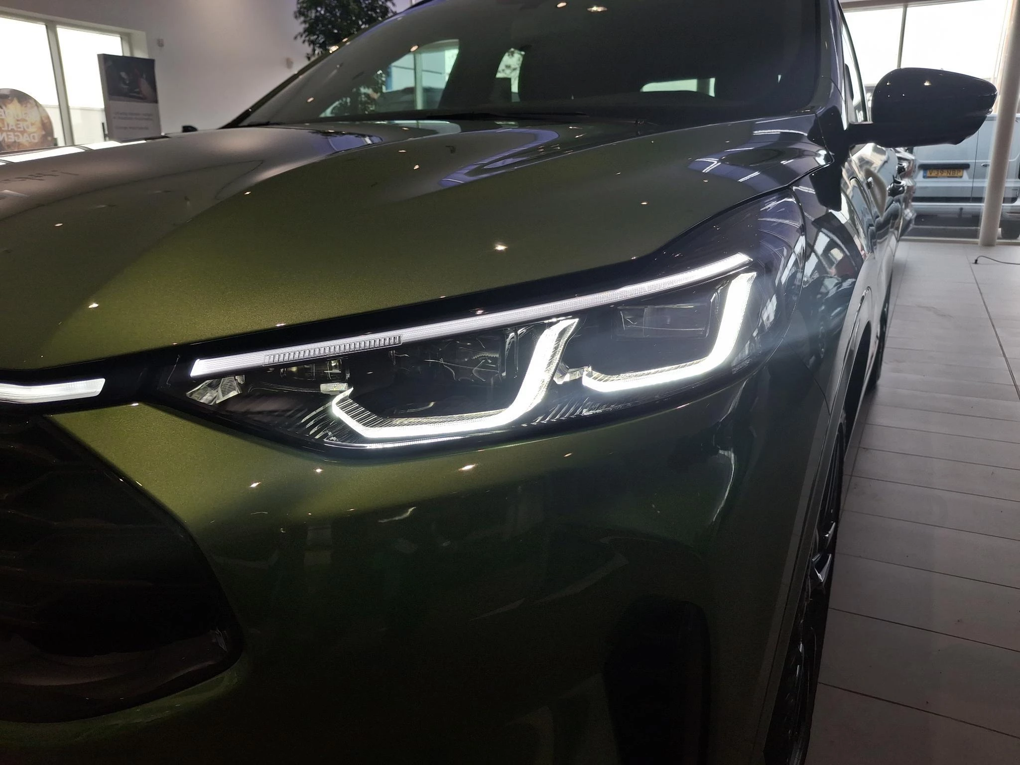 Ford Kuga met kenteken 68 – autofoto 4