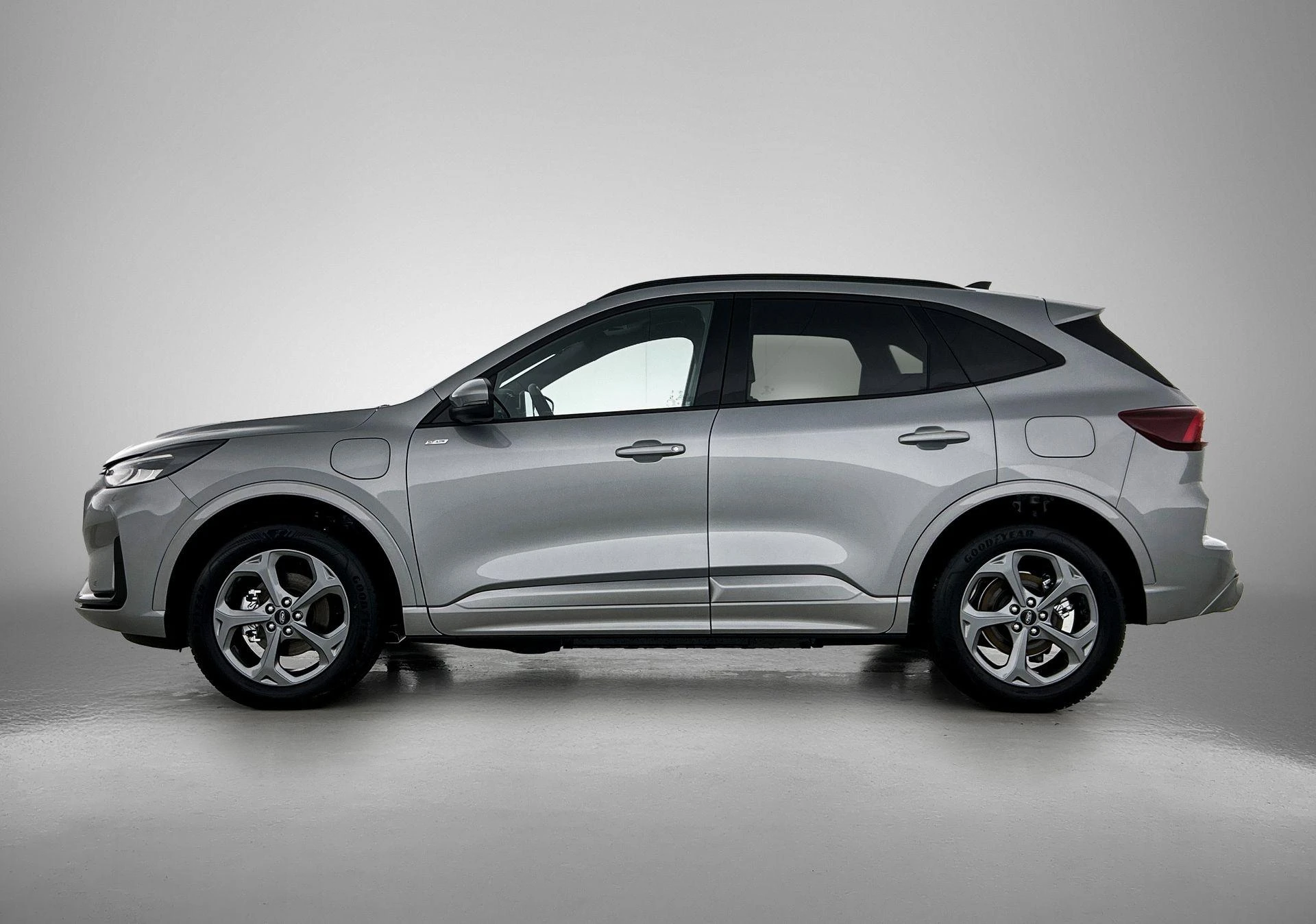 Ford Kuga met kenteken 68 – autofoto 4