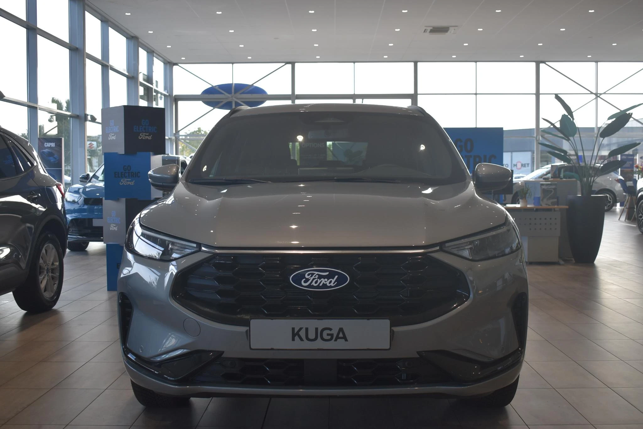 Ford Kuga met kenteken 68 – autofoto 4