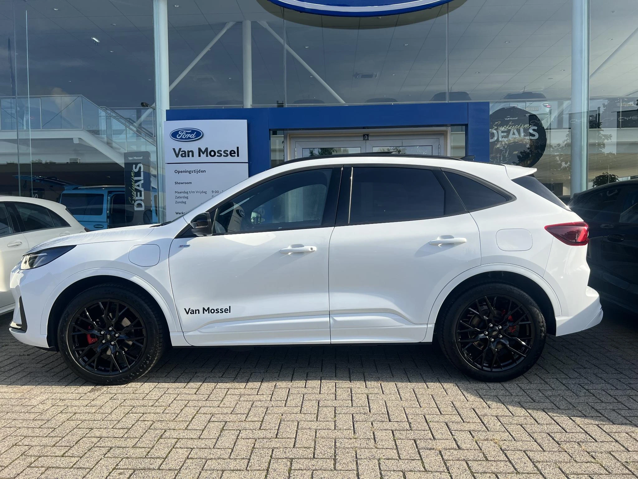 Ford Kuga met kenteken 68 – autofoto 4