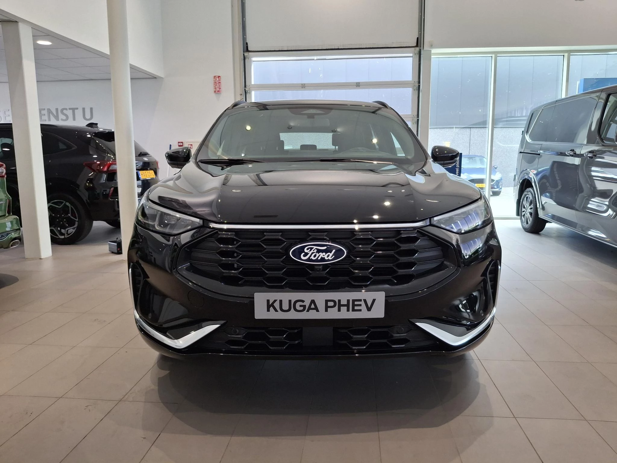 Ford Kuga met kenteken 68 – autofoto 4
