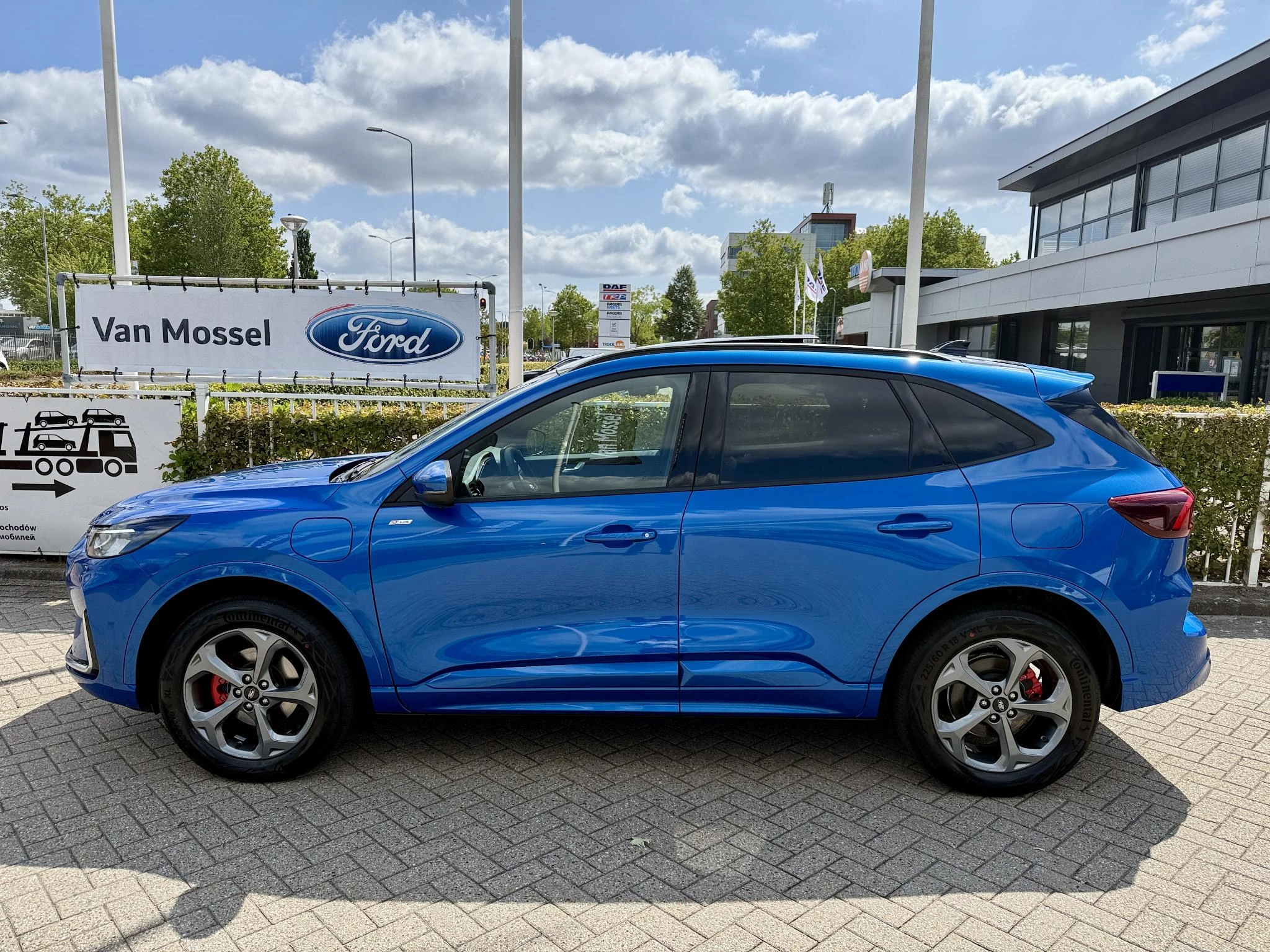 Ford Kuga met kenteken 68 – autofoto 4