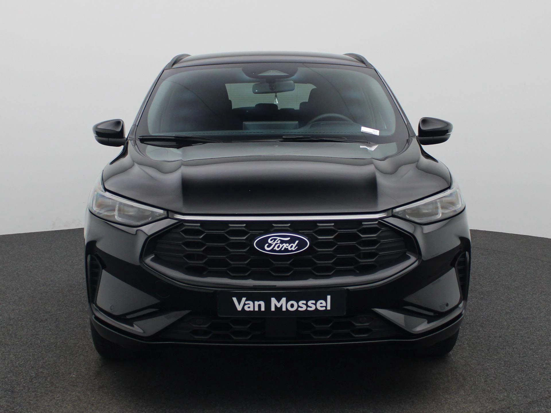 Ford Kuga met kenteken 68 – autofoto 4
