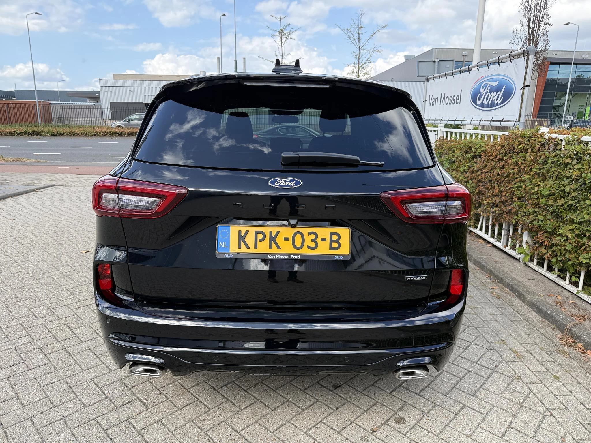 Ford Kuga met kenteken 68 – autofoto 4