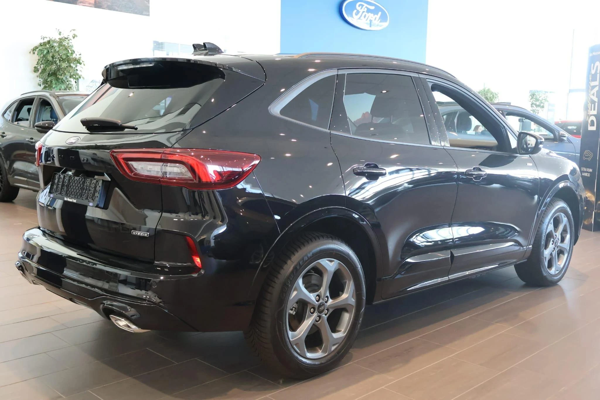 Ford Kuga met kenteken 68 – autofoto 4