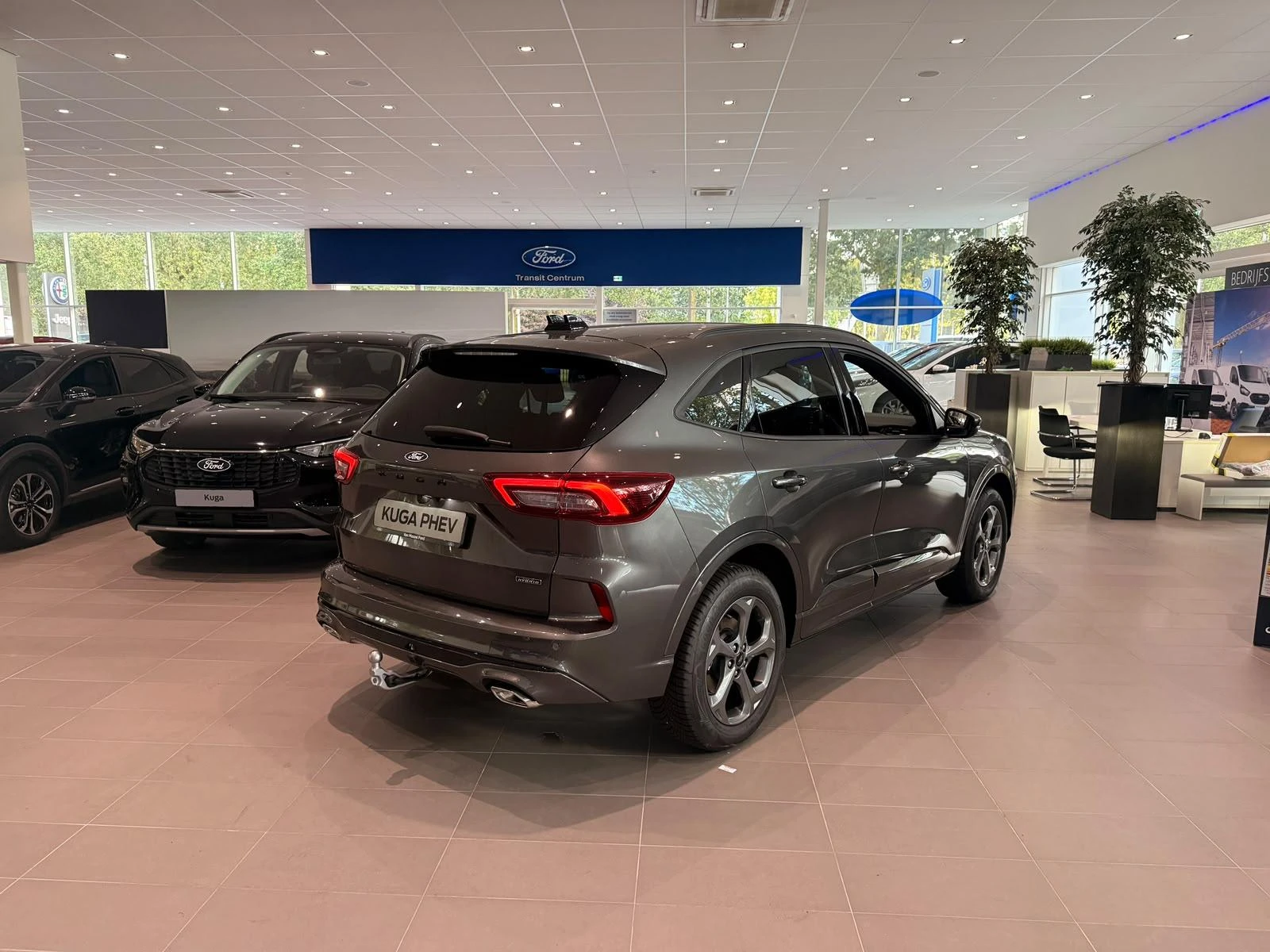 Ford Kuga met kenteken 68 – autofoto 4