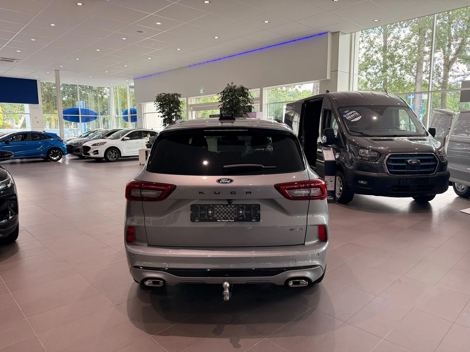 Ford Kuga met kenteken 68 – autofoto 4