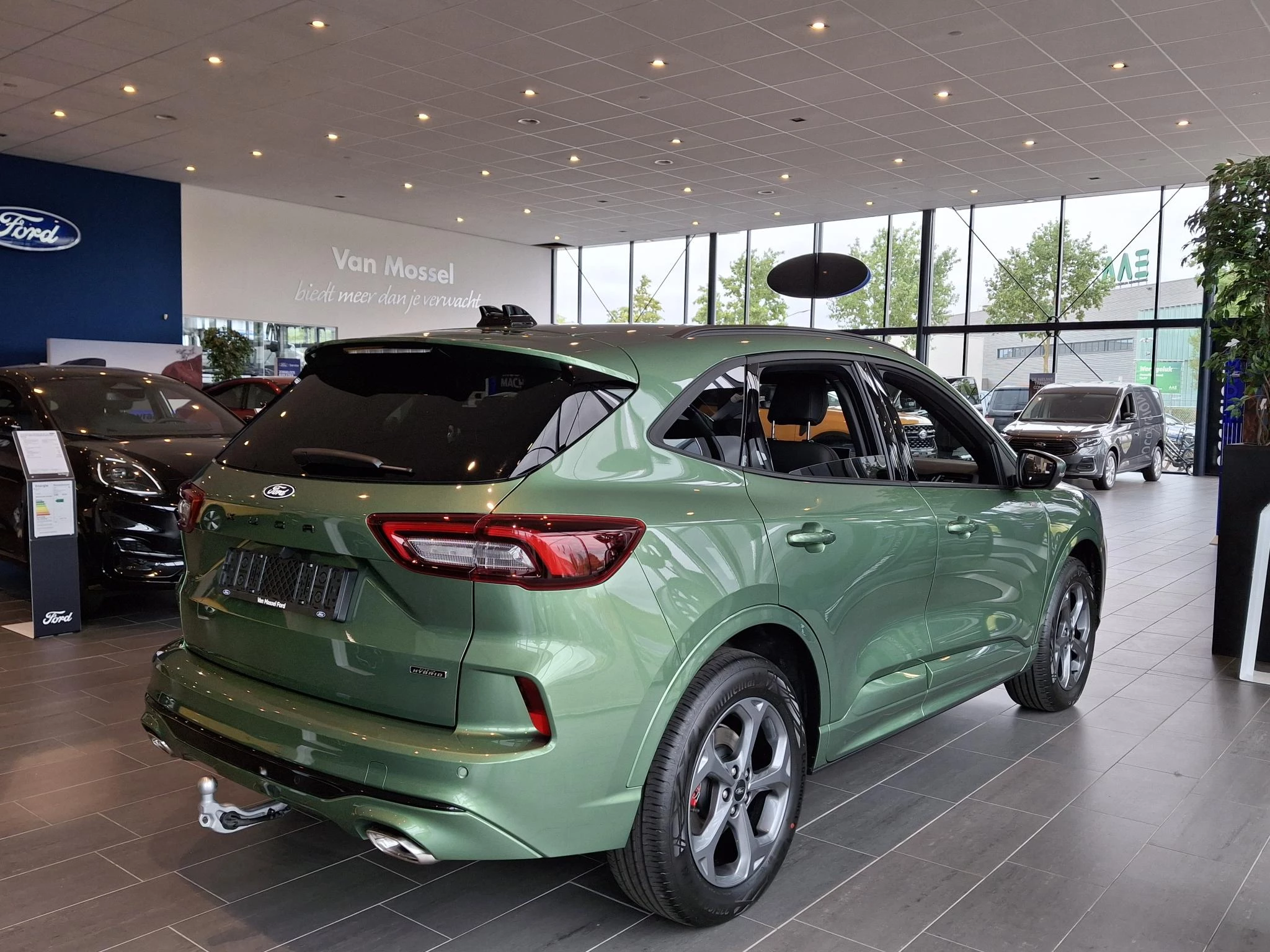 Ford Kuga met kenteken 68 – autofoto 5