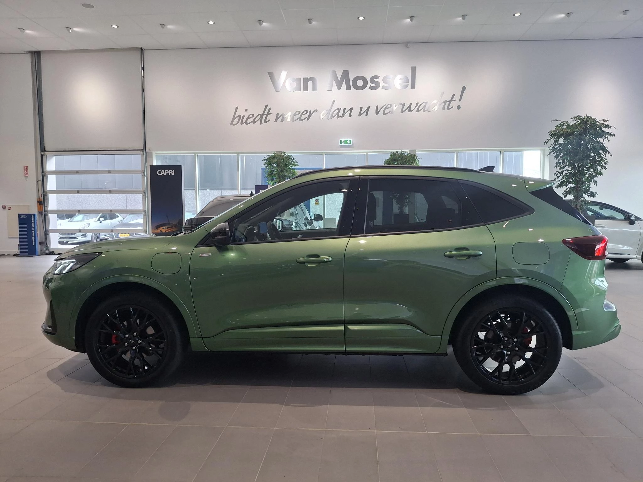 Ford Kuga met kenteken 68 – autofoto 5