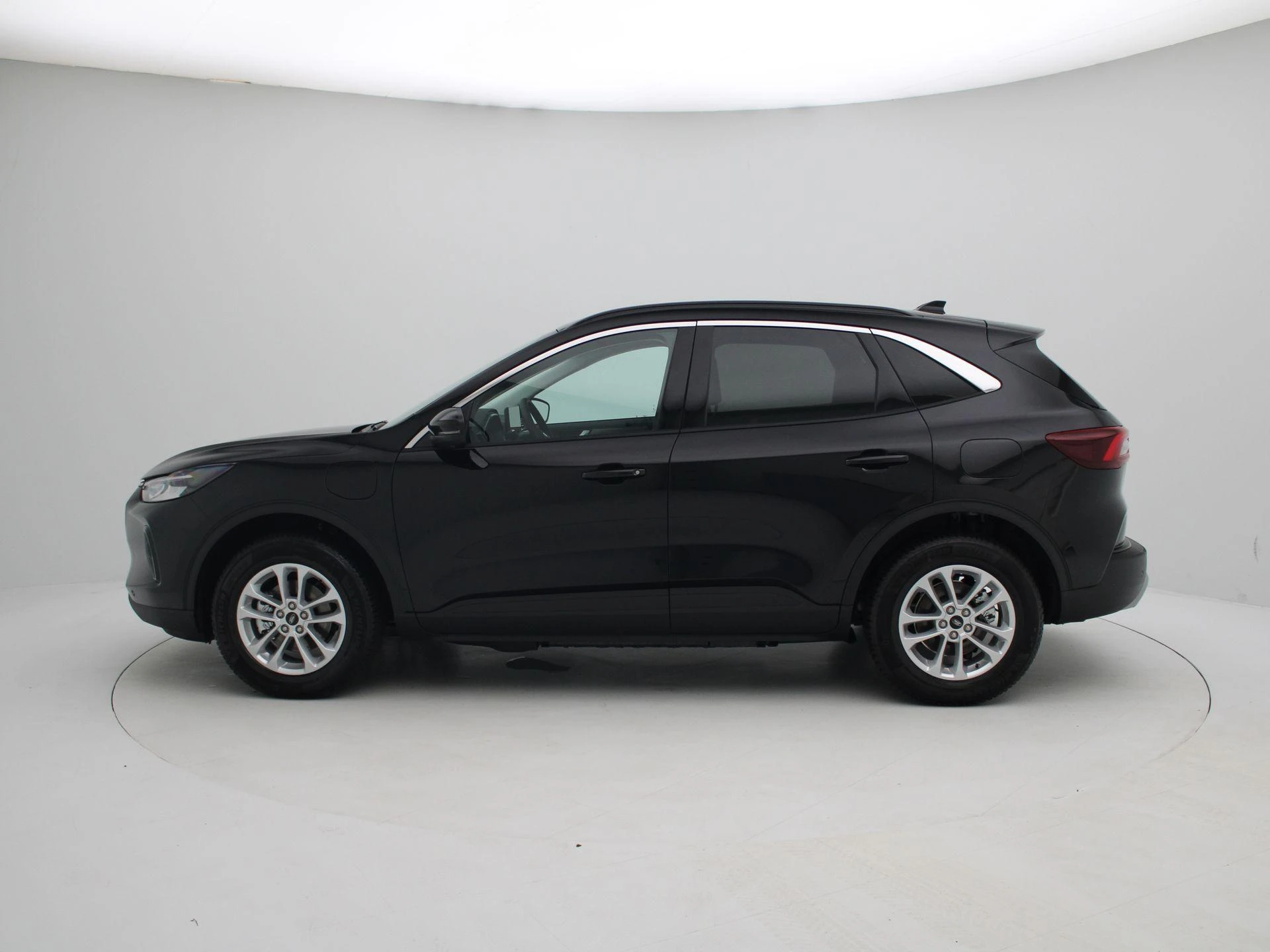 Ford Kuga met kenteken 68 – autofoto 5