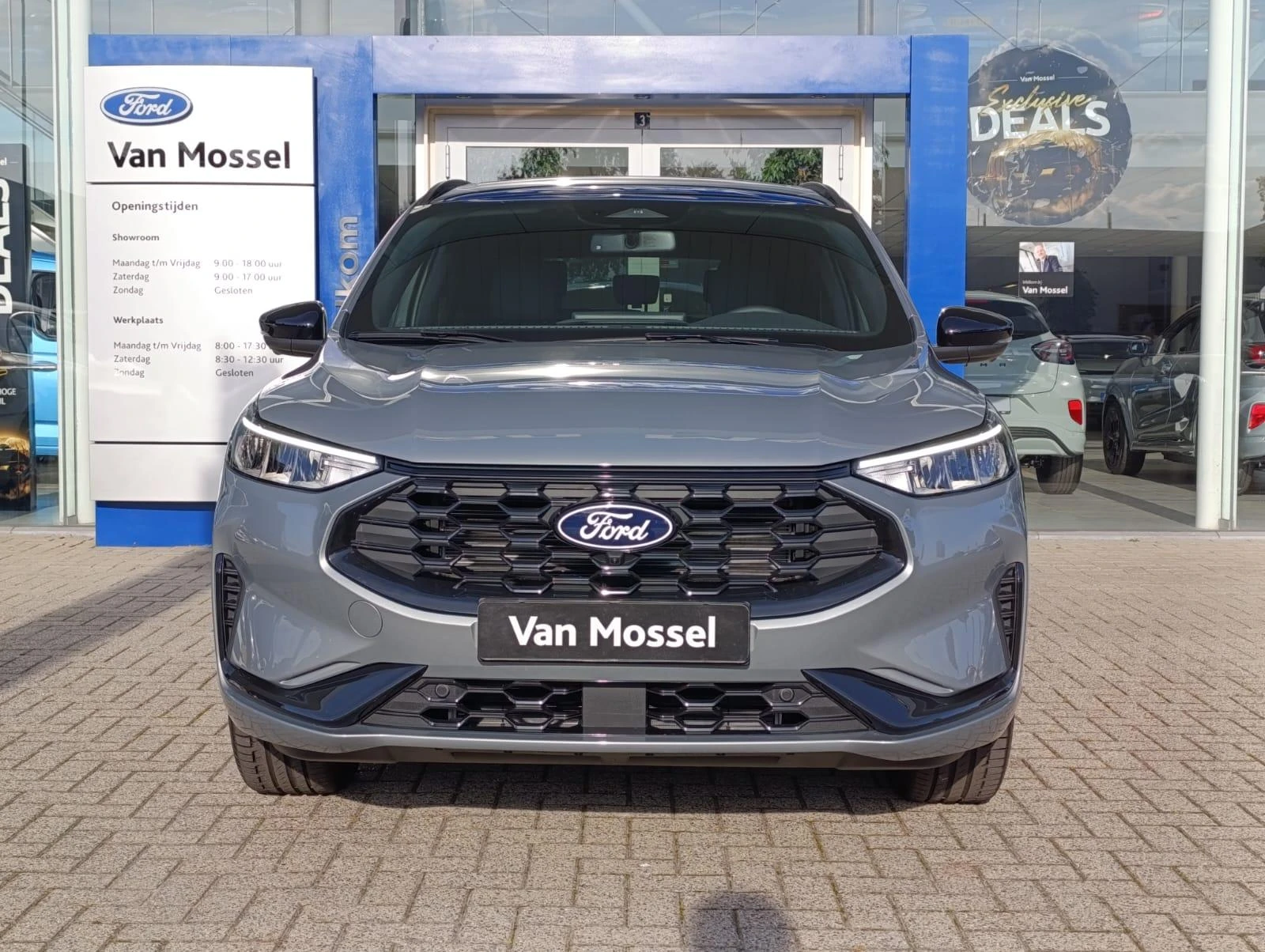 Ford Kuga met kenteken 68 – autofoto 5