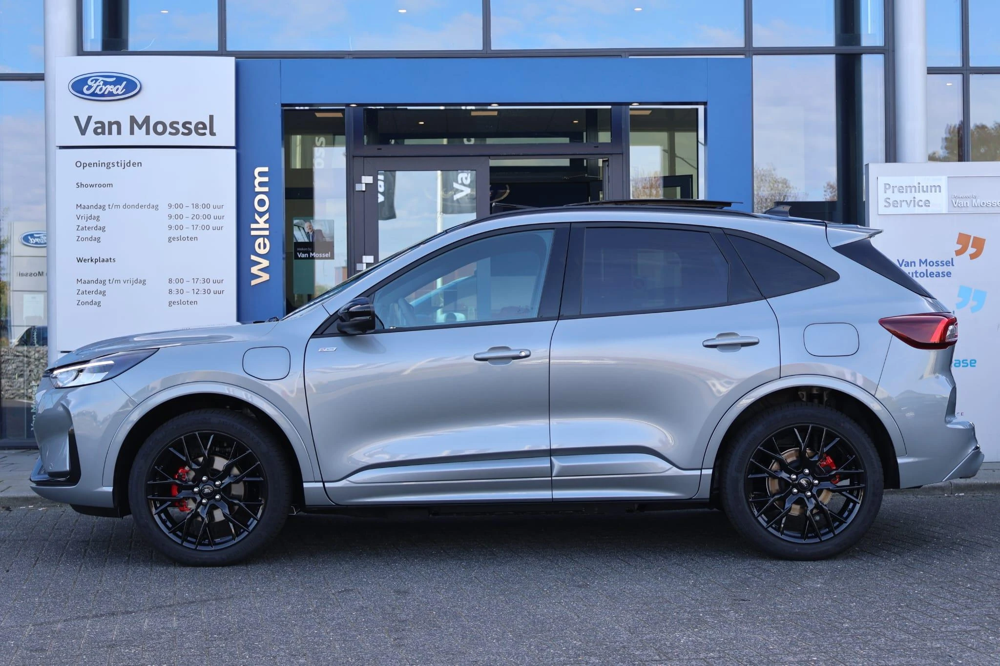 Ford Kuga met kenteken 68 – autofoto 5