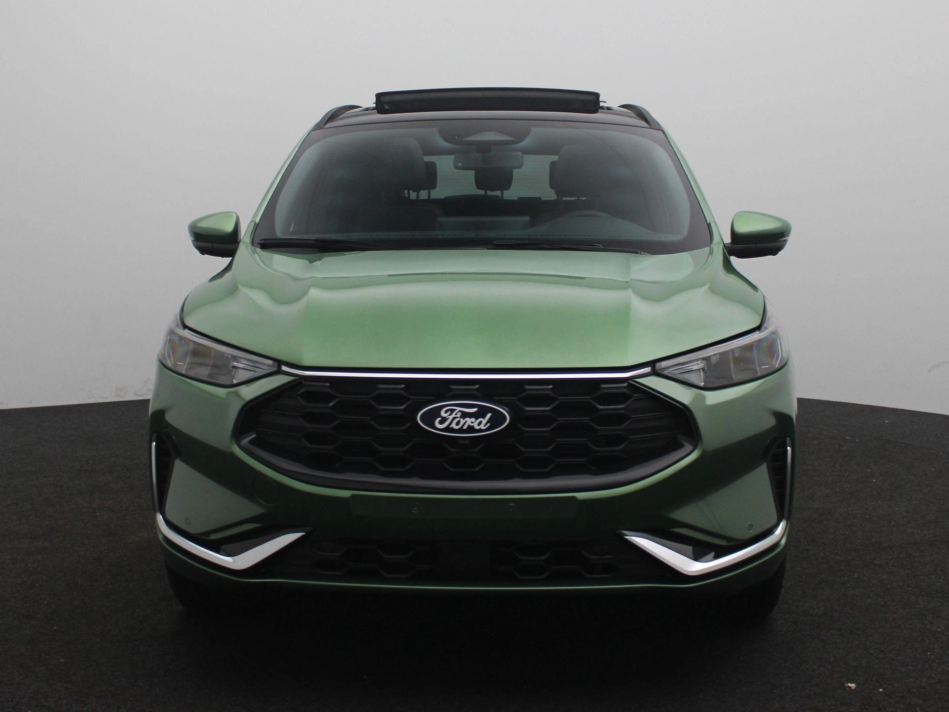 Ford Kuga met kenteken 68 – autofoto 5