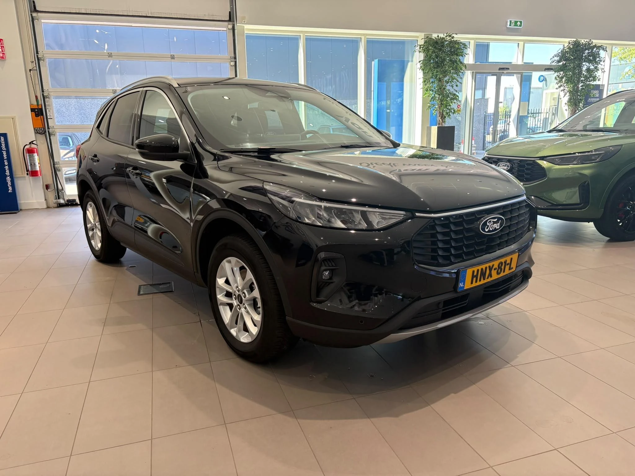 Ford Kuga met kenteken 68 – autofoto 5
