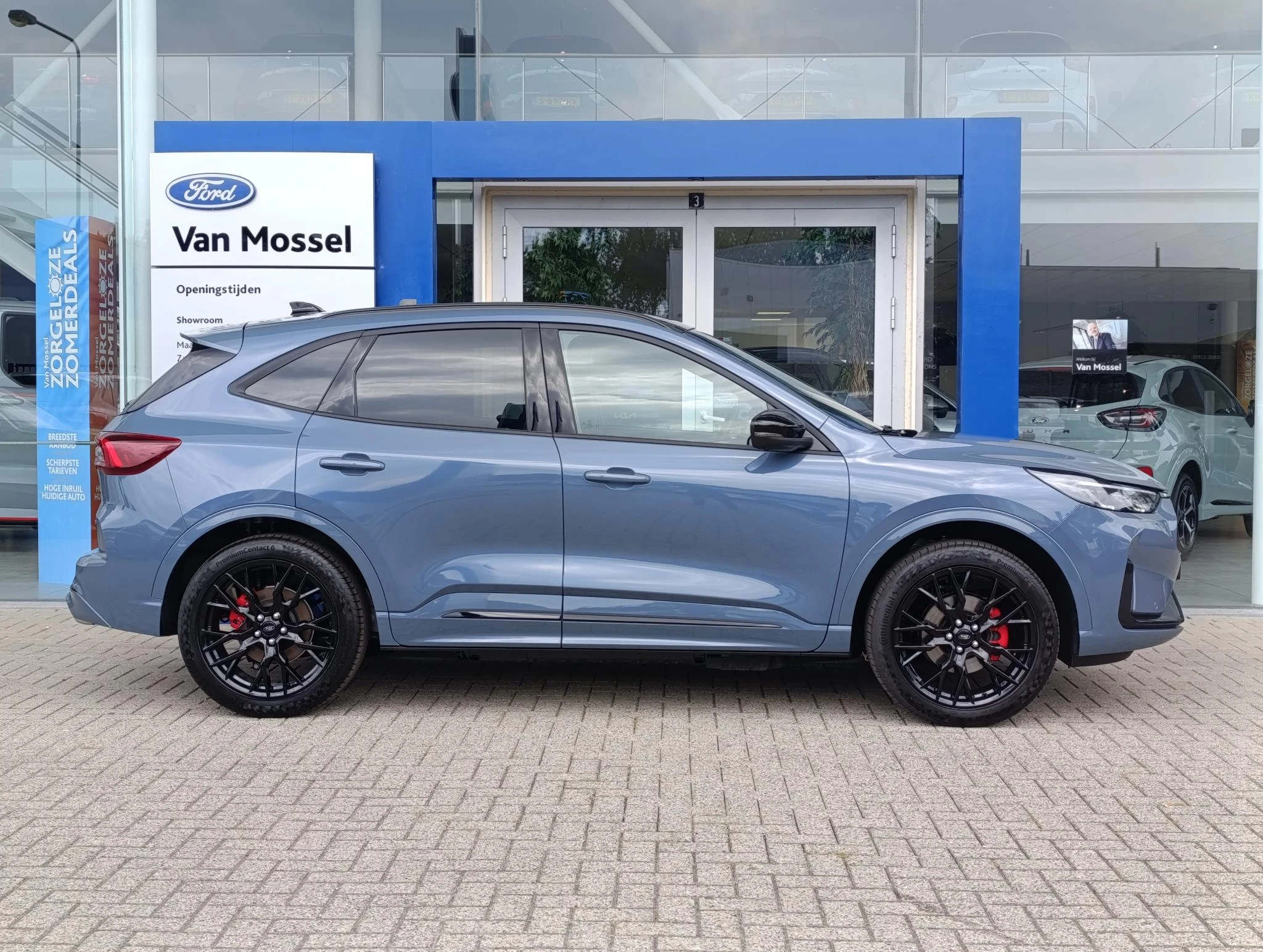 Ford Kuga met kenteken 68 – autofoto 5
