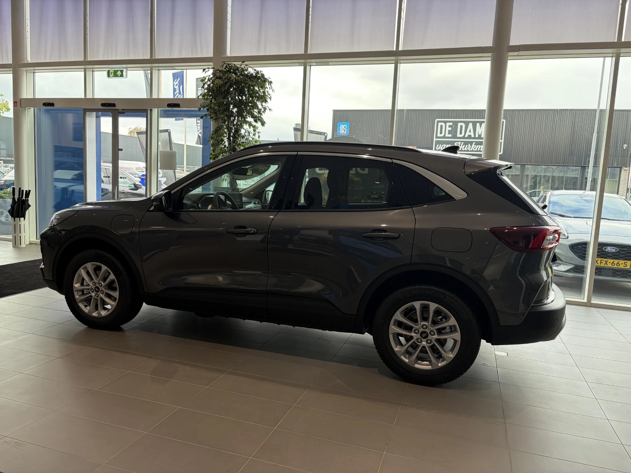 Ford Kuga – autofoto 4