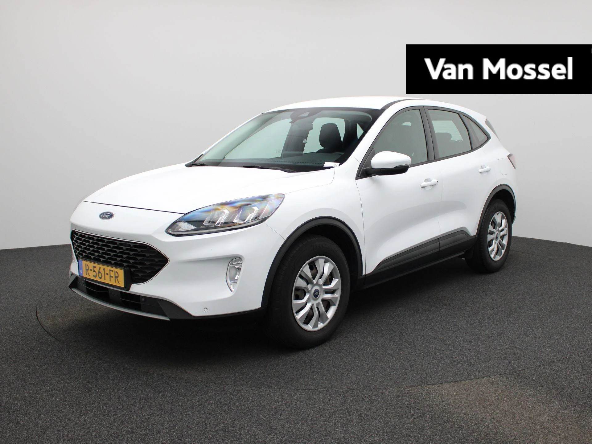Ford Kuga met kenteken R-561-FR – autofoto 2